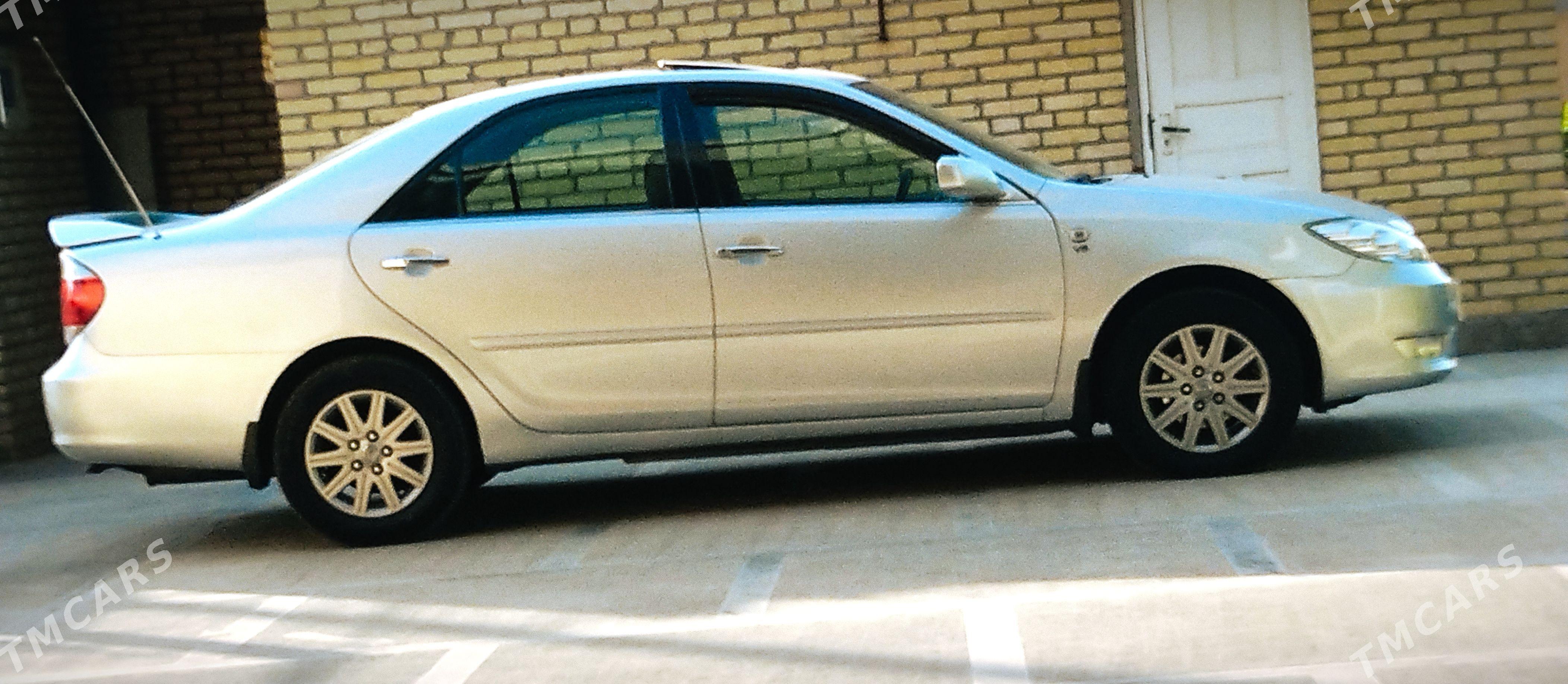 Toyota Camry 2003 - 200 000 TMT - Мары - img 1