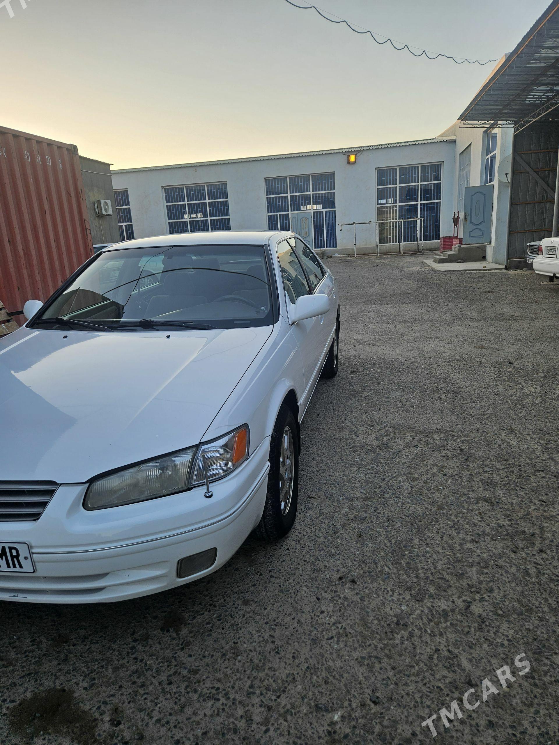 Toyota Camry 1998 - 165 000 TMT - Байрамали - img 1