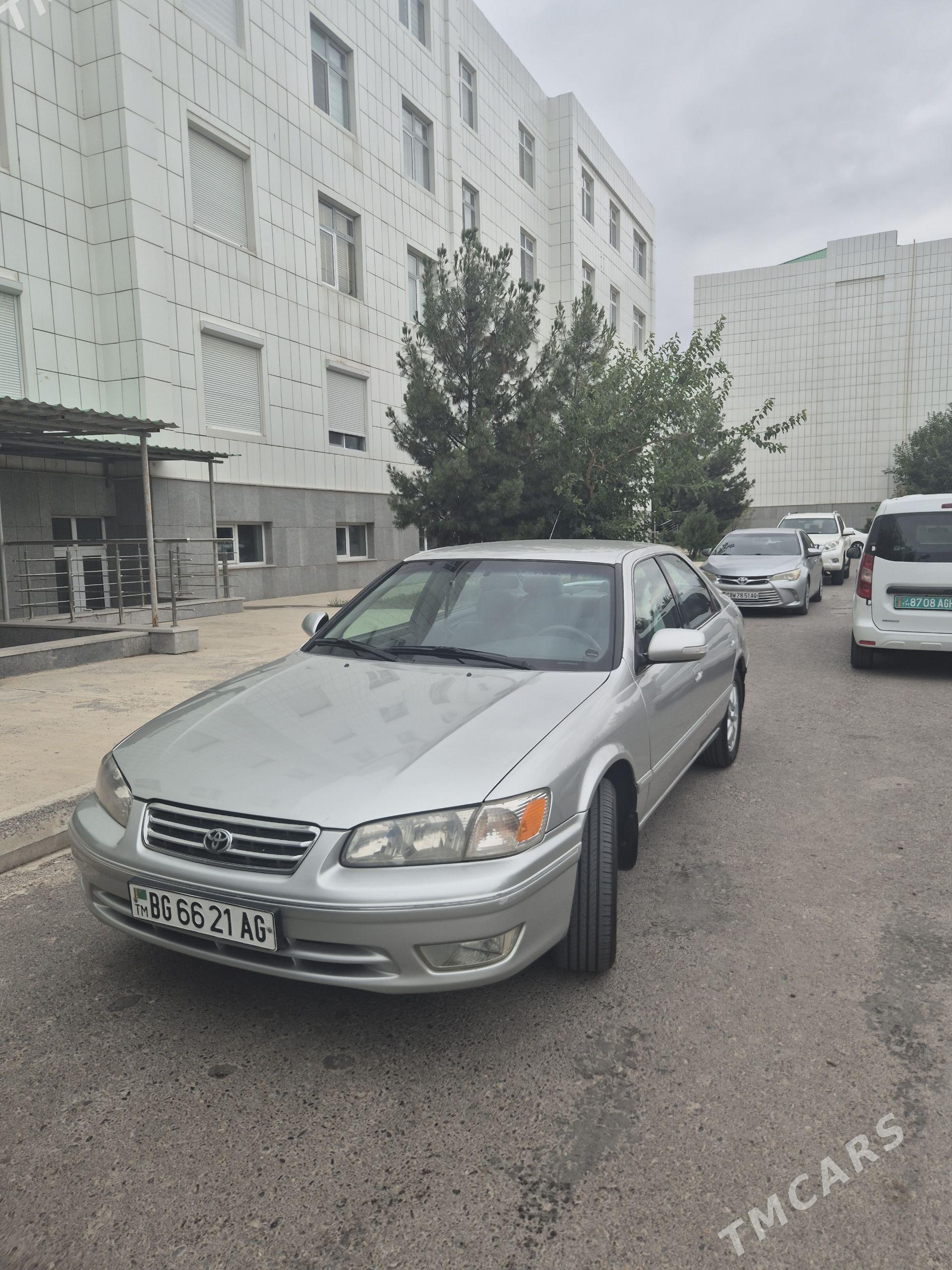 Toyota Camry 2001 - 200 000 TMT - Bäherden - img 1