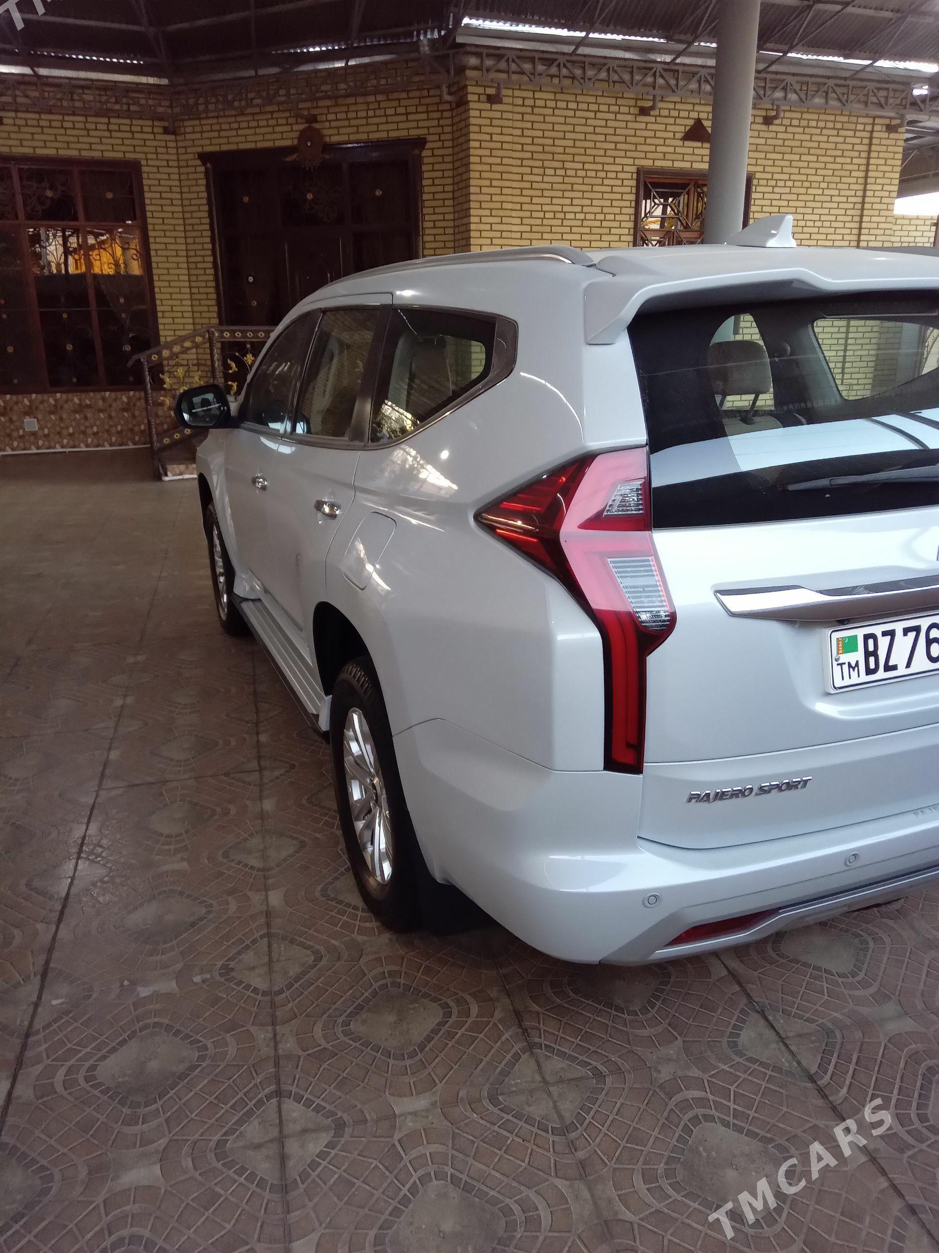 Mitsubishi Pajero 2020 - 590 000 TMT - Мары - img 1