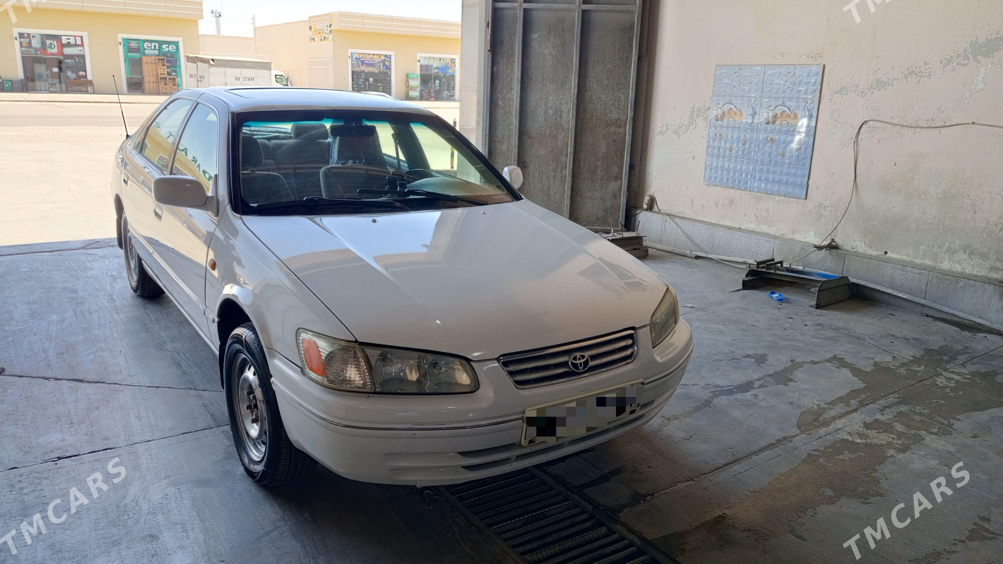 Toyota Camry 1999 - 140 000 TMT - Байрамали - img 1