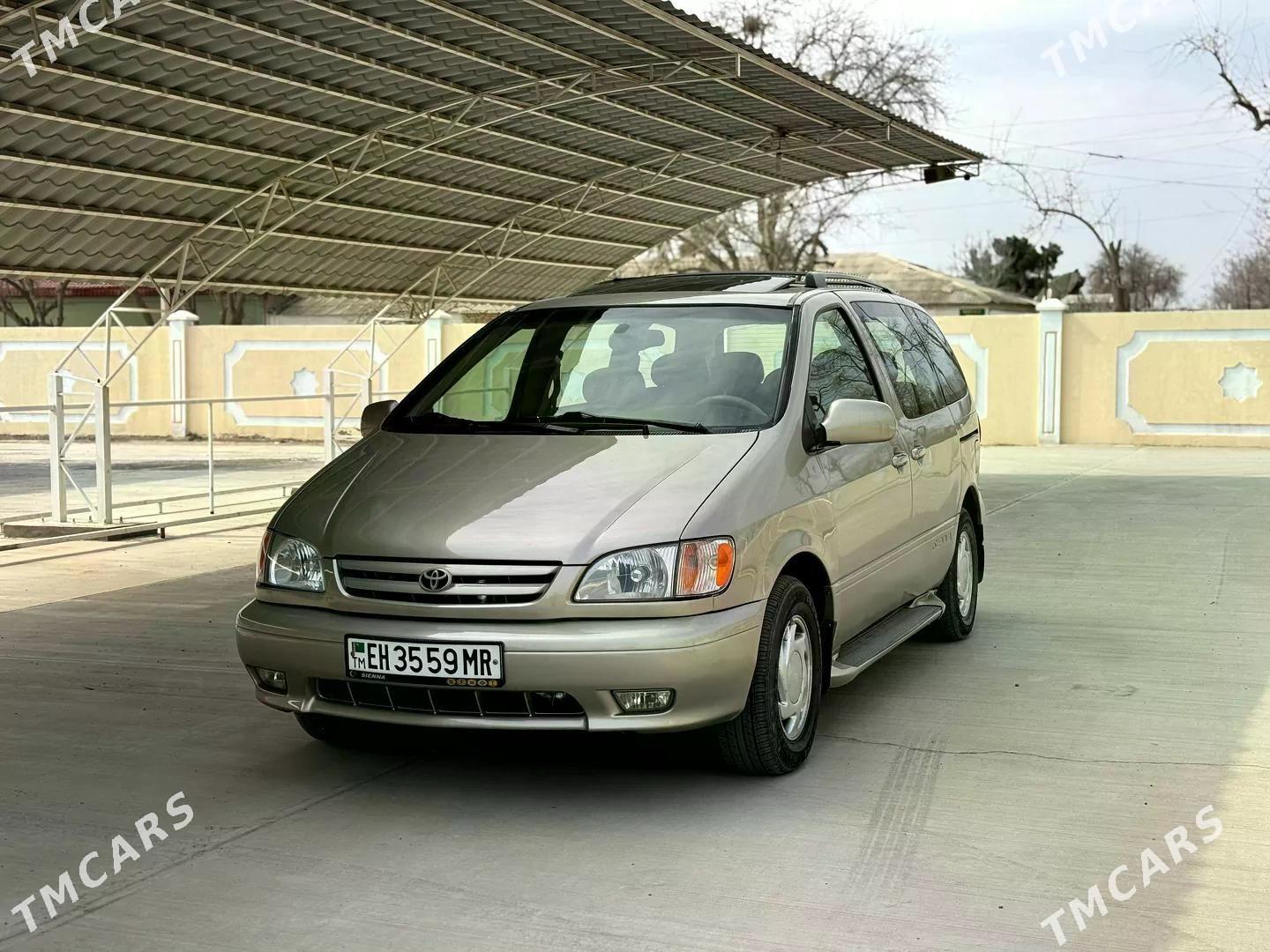 Toyota Sienna 2002 - 220 000 TMT - Baýramaly - img 1