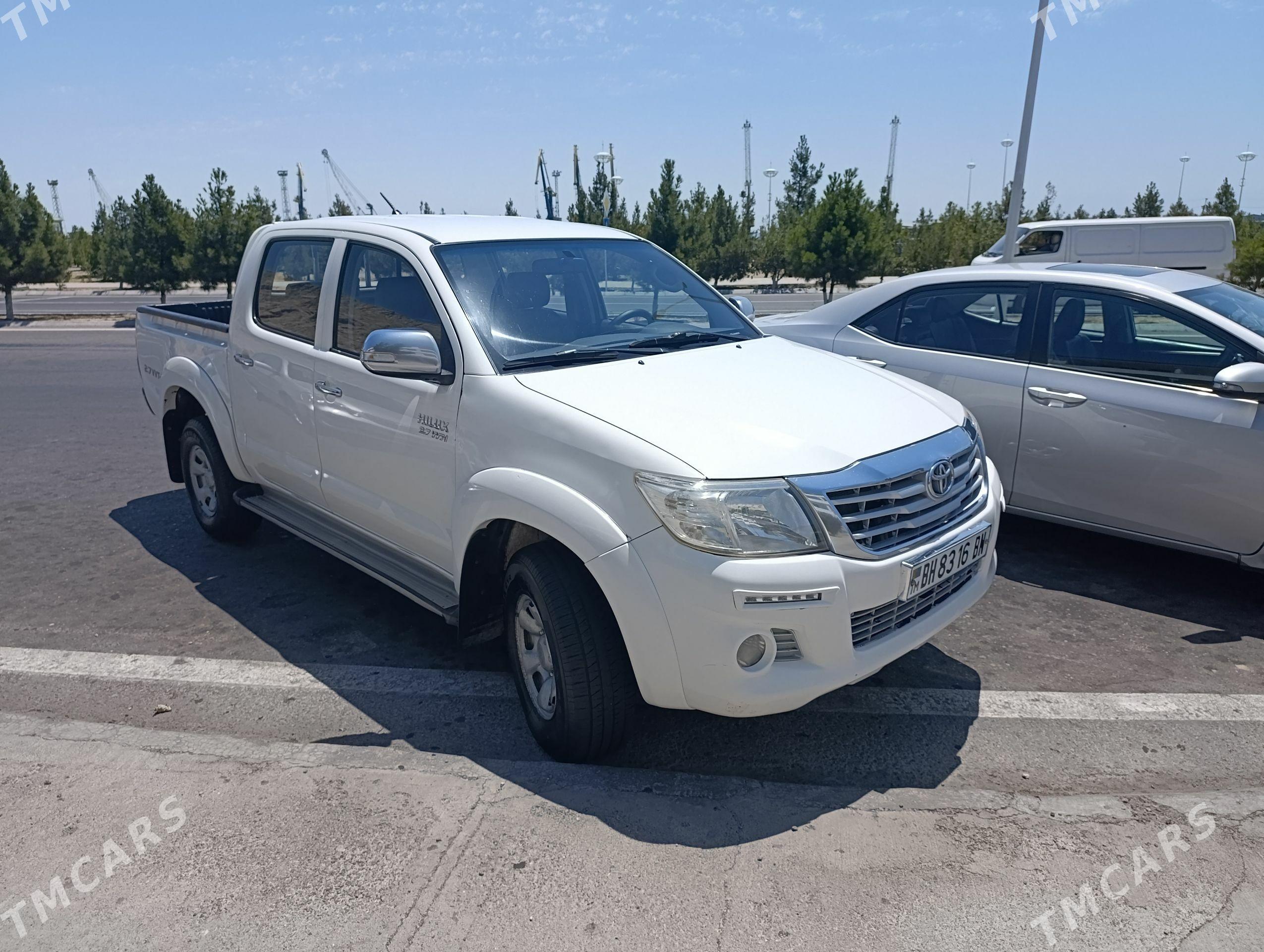Toyota Hilux 2013 - 360 000 TMT - Туркменбаши - img 1