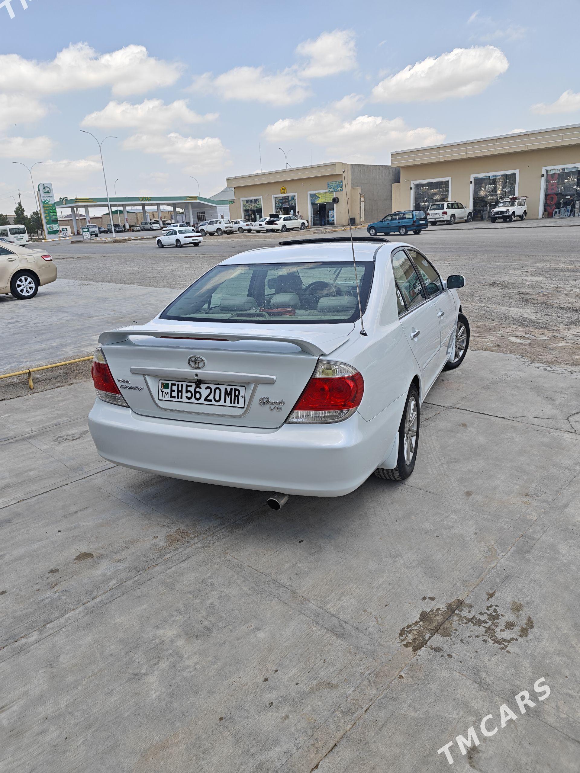 Toyota Camry 2005 - 215 000 TMT - Байрамали - img 1