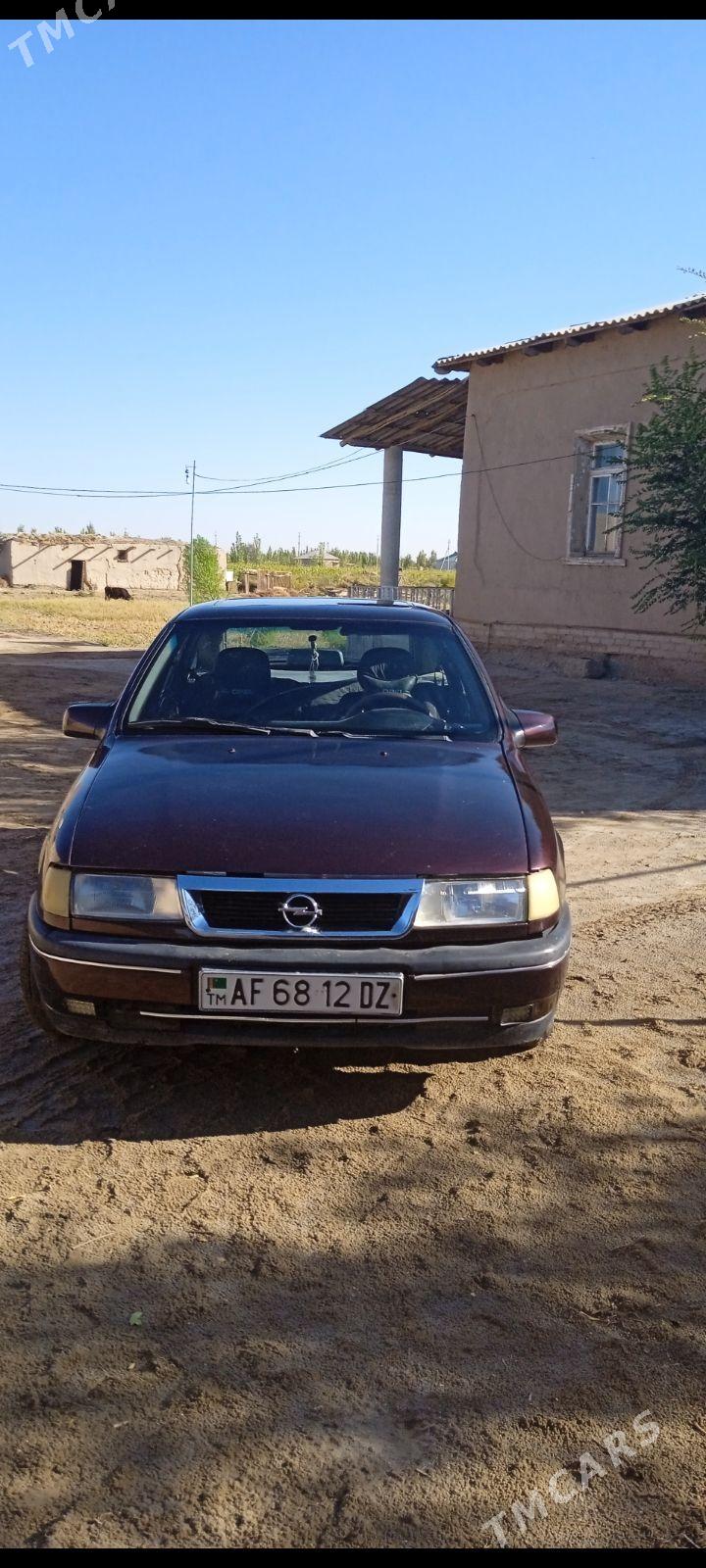Opel Vectra 1992 - 22 000 TMT - Boldumsaz - img 1