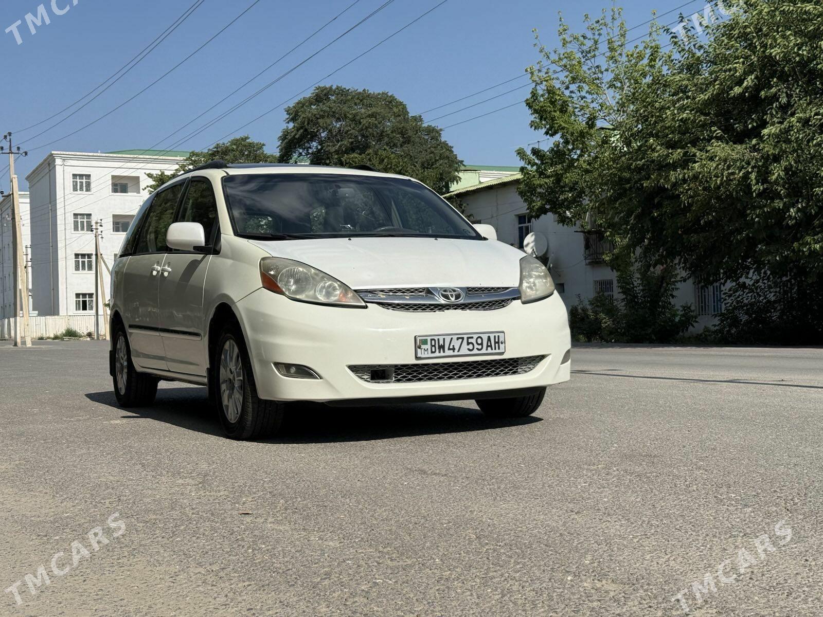 Toyota Sienna 2008 - 300 000 TMT - Aşgabat - img 1