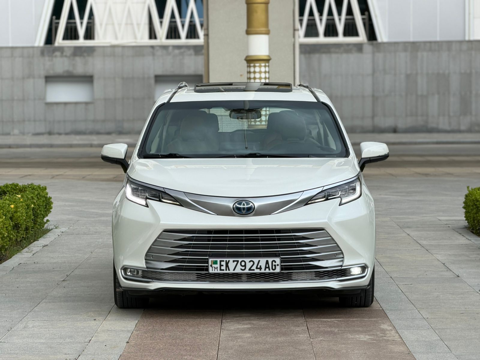 Toyota Sienna 2021 - 618 000 TMT - Ашхабад - img 1