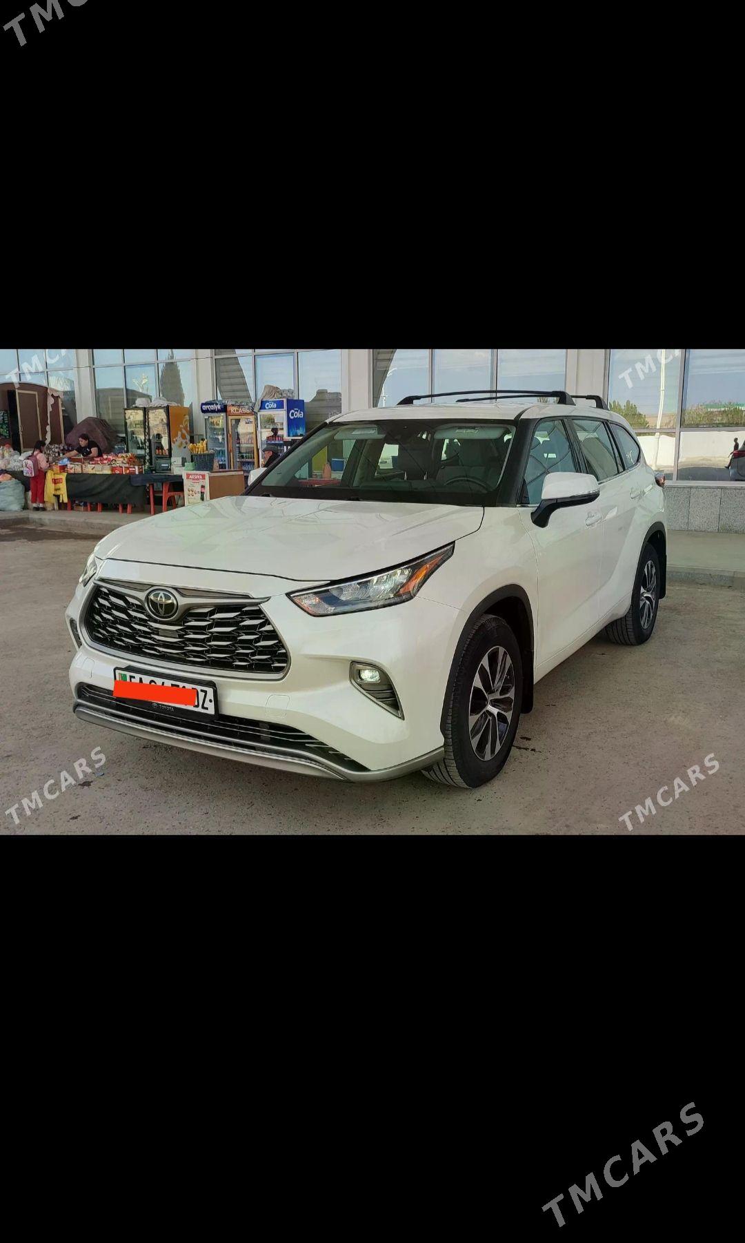 Toyota Highlander 2021 - 555 000 TMT - Кёнеургенч - img 1