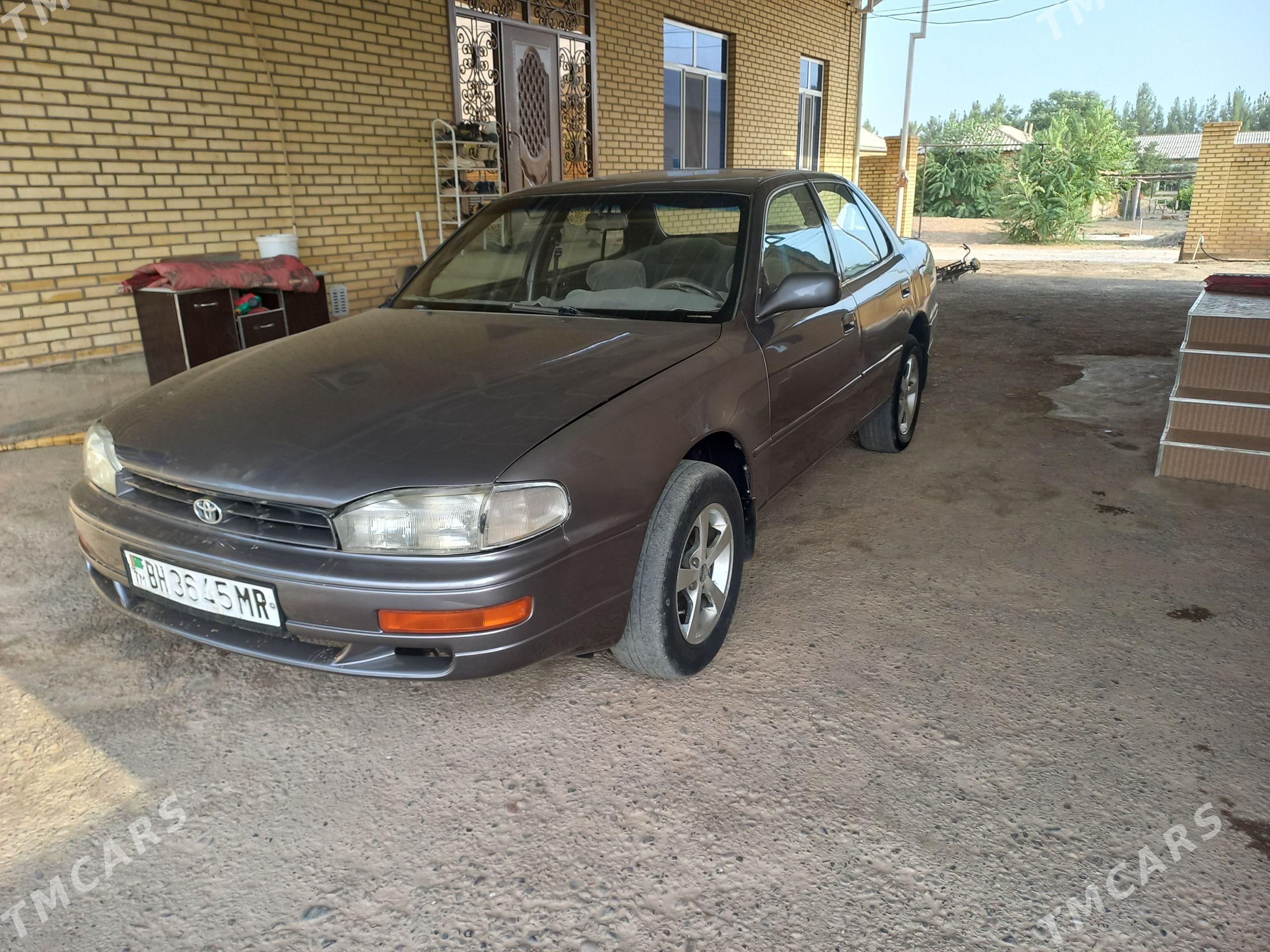 Toyota Camry 1994 - 93 000 TMT - Sakarçäge - img 1