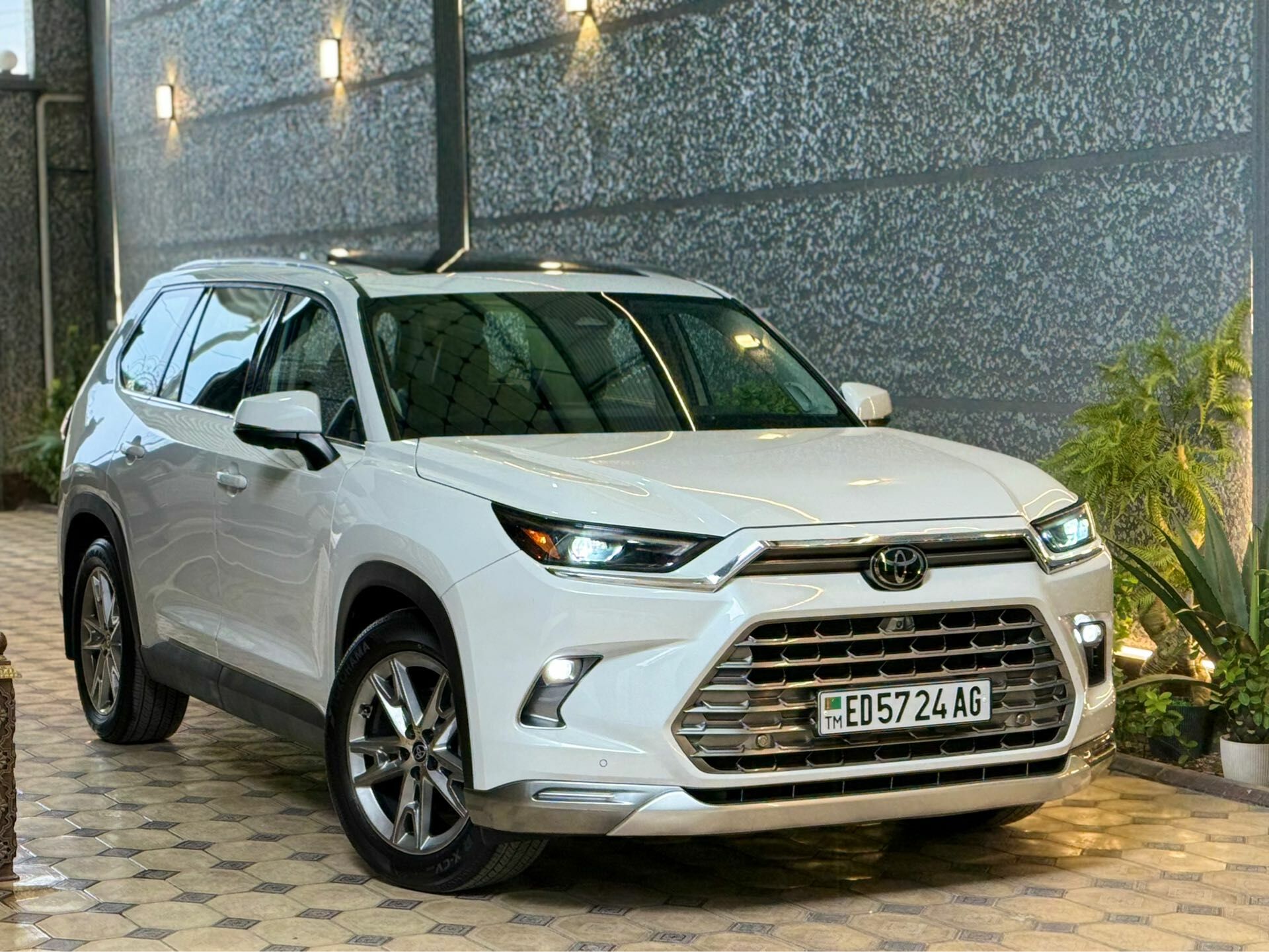 Toyota Grand Highlander 2024 - 737 000 TMT - Ашхабад - img 1