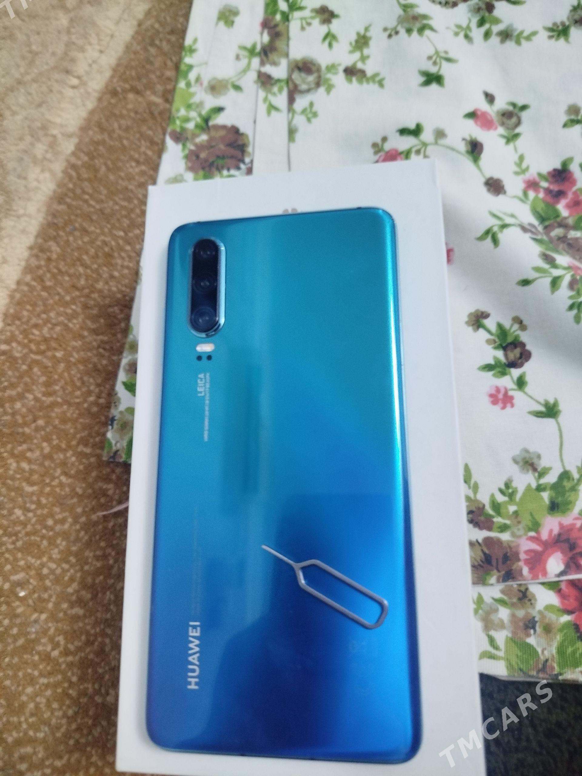 Huawei p30 - Гумдаг - img 1