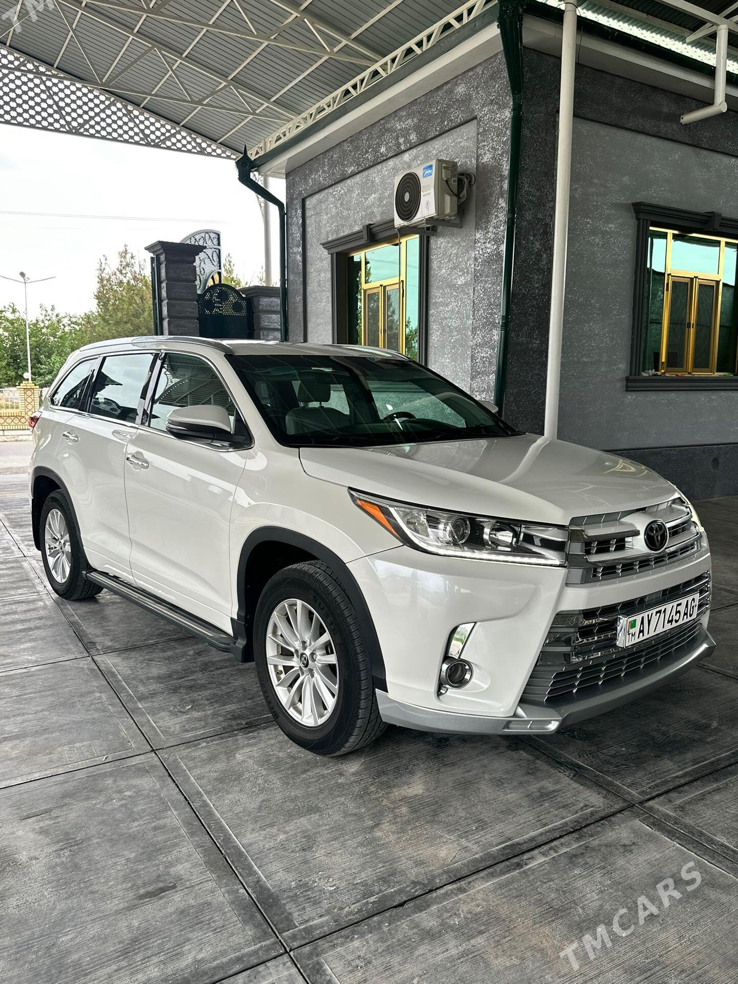 Toyota Highlander 2018 - 468 000 TMT - Ашхабад - img 1