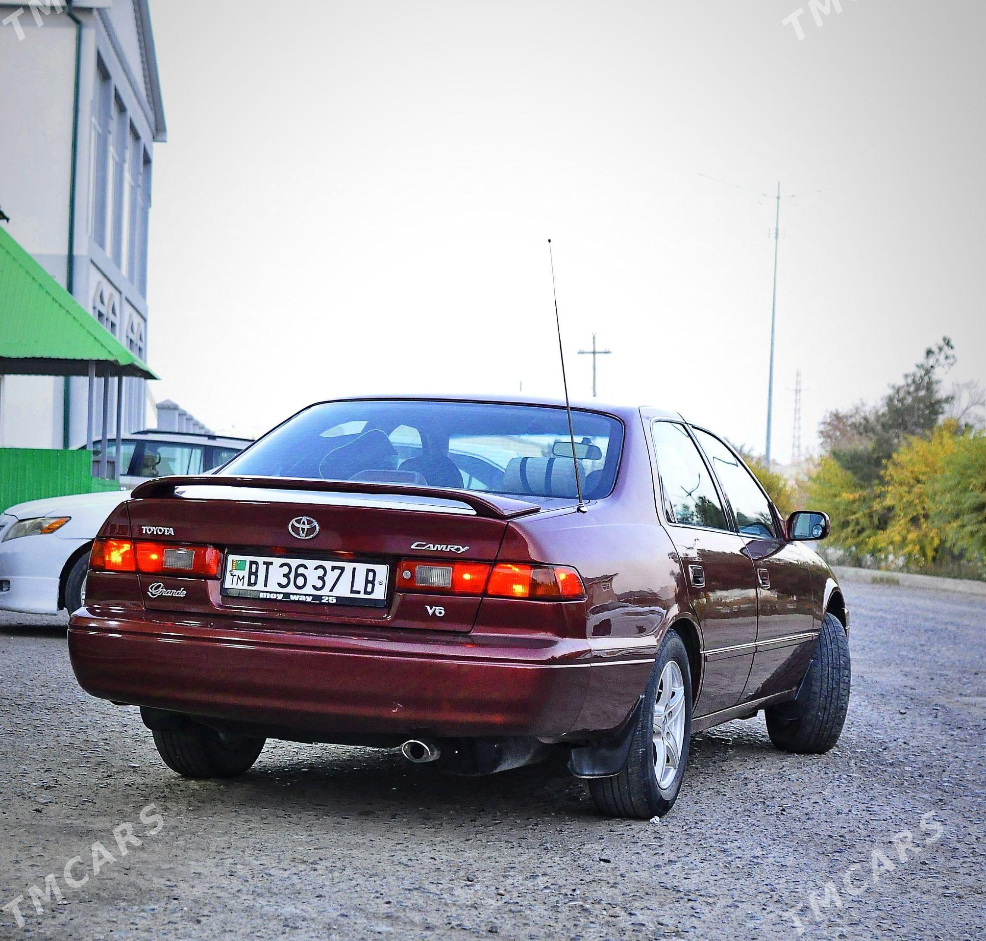 Toyota Camry 1998 - 150 000 TMT - Türkmenabat - img 1