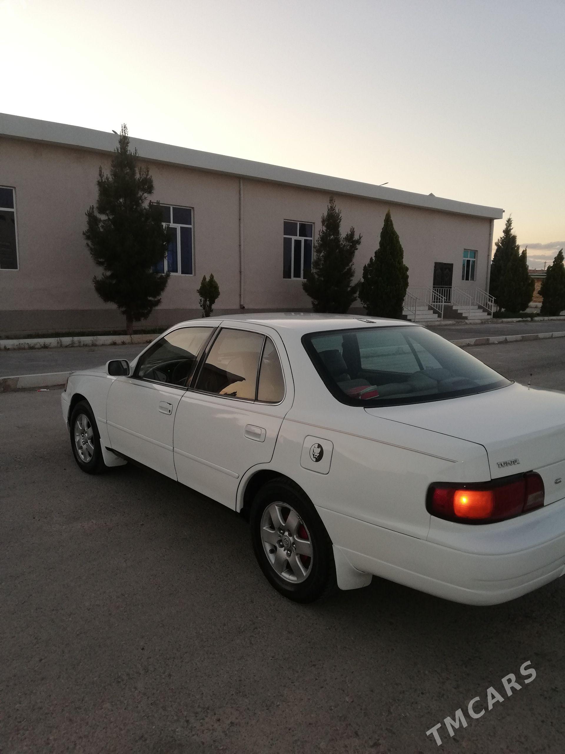 Toyota Camry 1996 - 105 000 TMT - Туркменабат - img 1