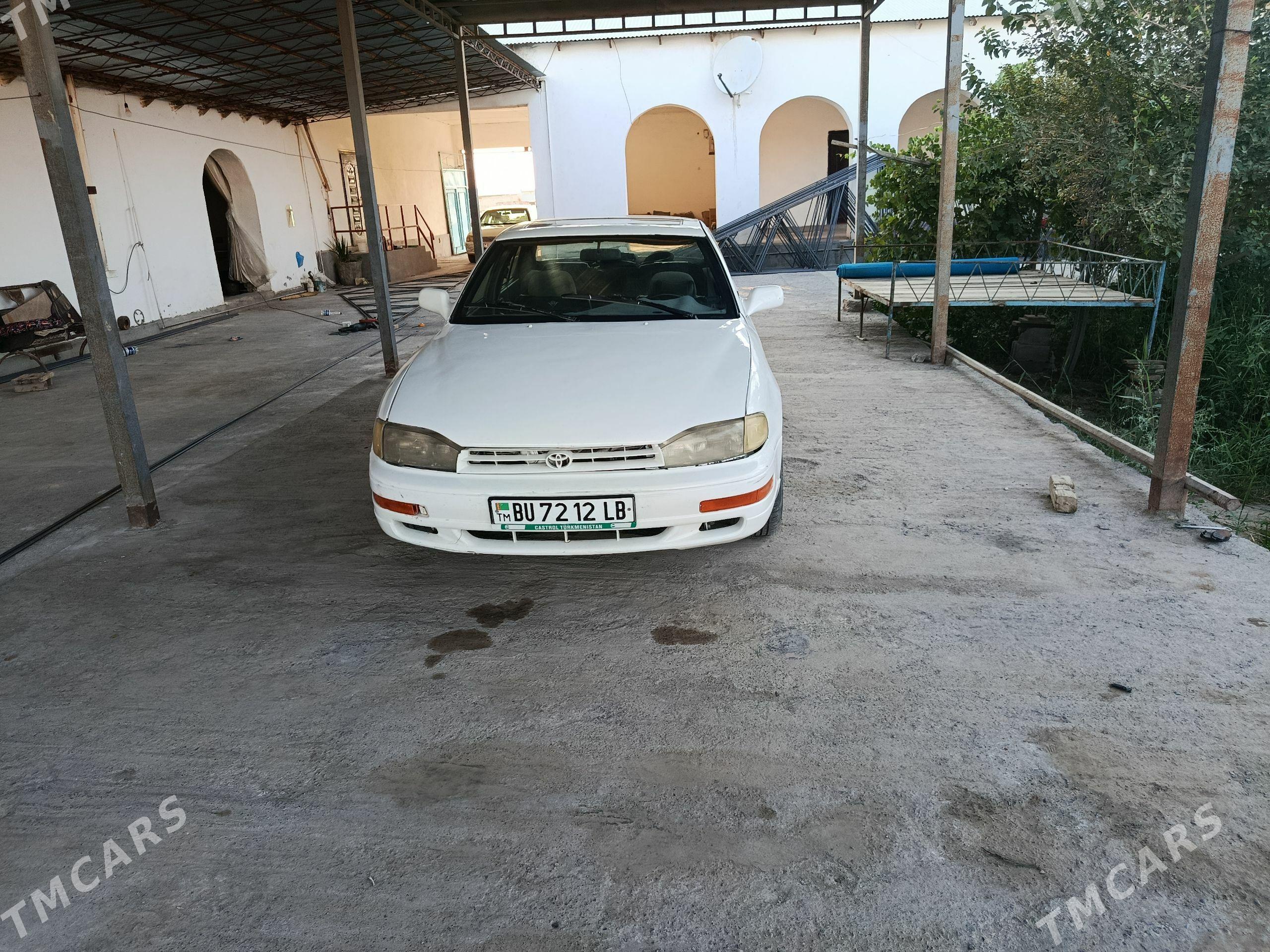 Toyota Camry 1993 - 80 000 TMT - Kerki - img 1