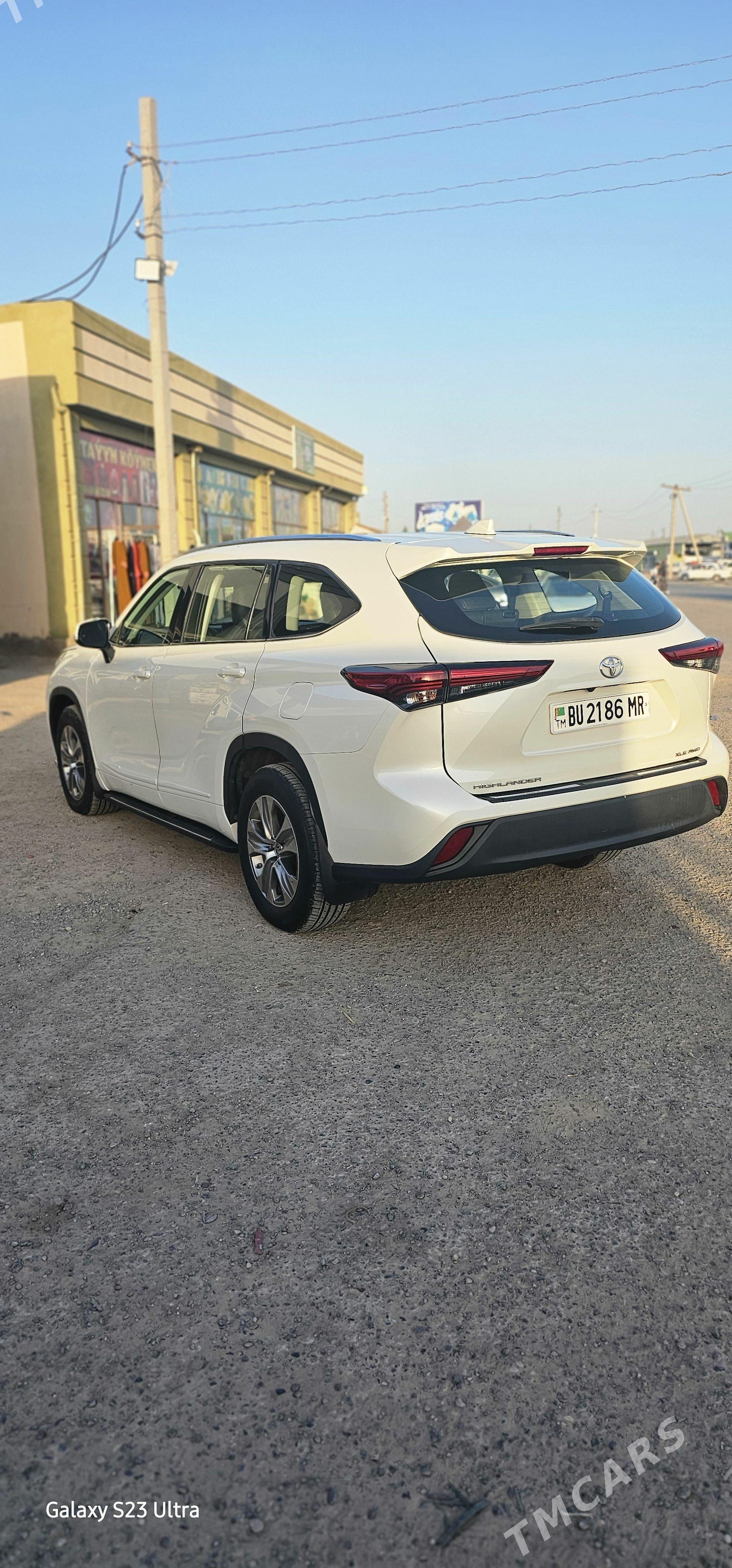 Toyota Highlander 2021 - 600 000 TMT - Мары - img 1