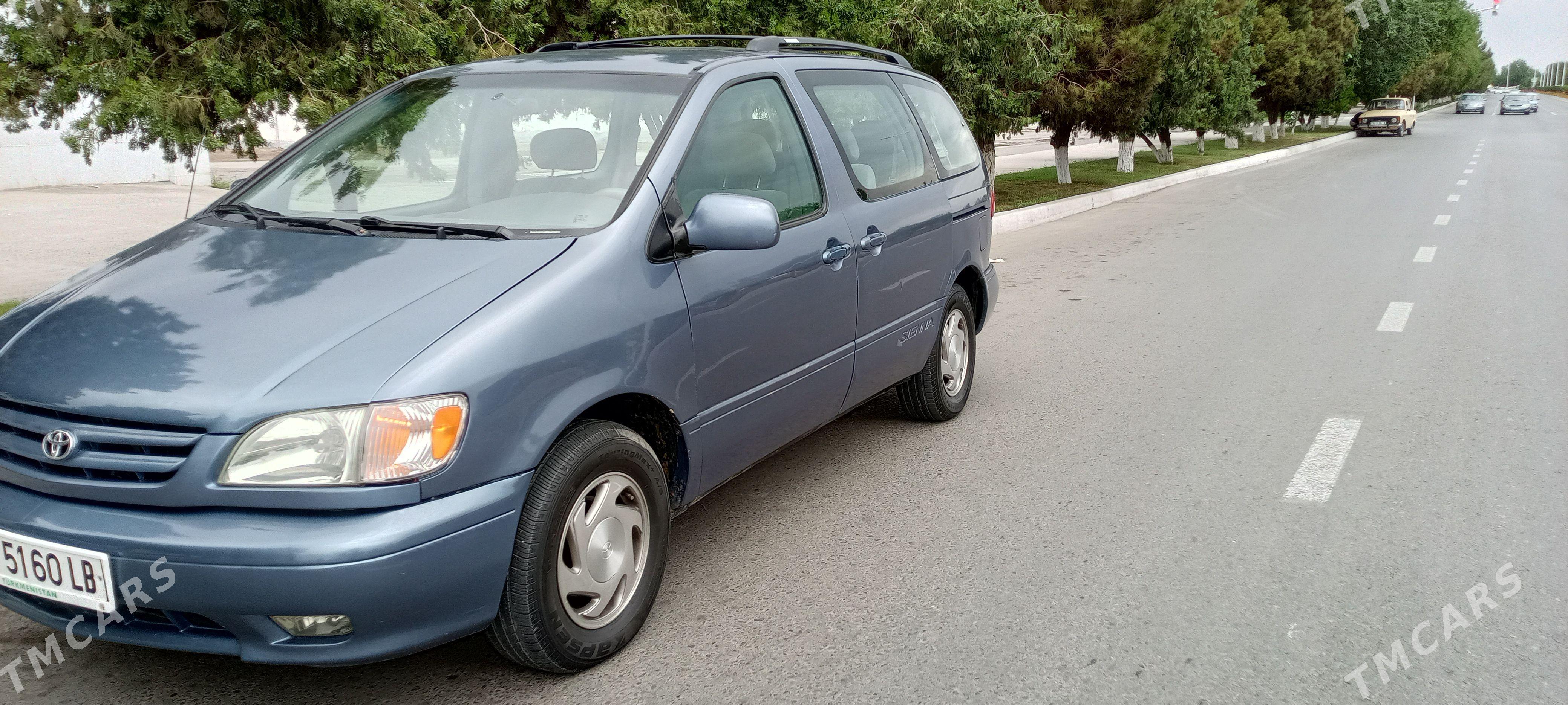 Toyota Sienna 2001 - 175 000 TMT - Дянев - img 1