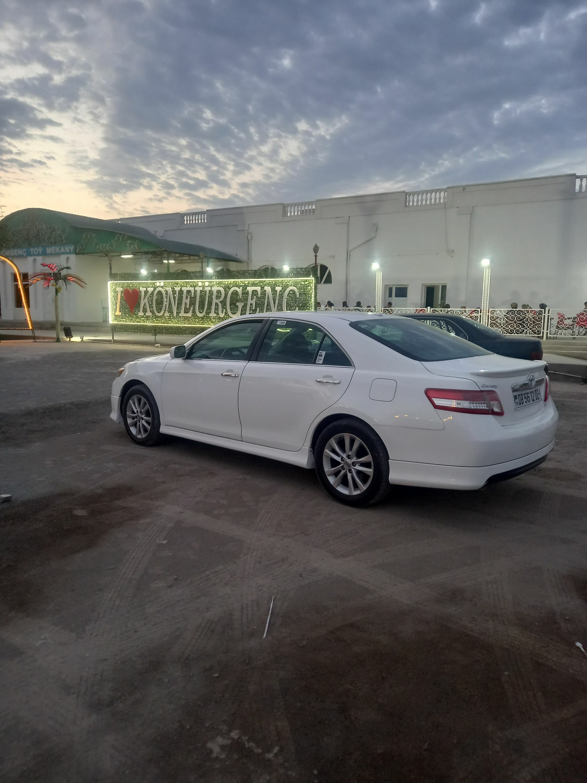 Toyota Camry 2010 - 230 000 TMT - Köneürgenç - img 1