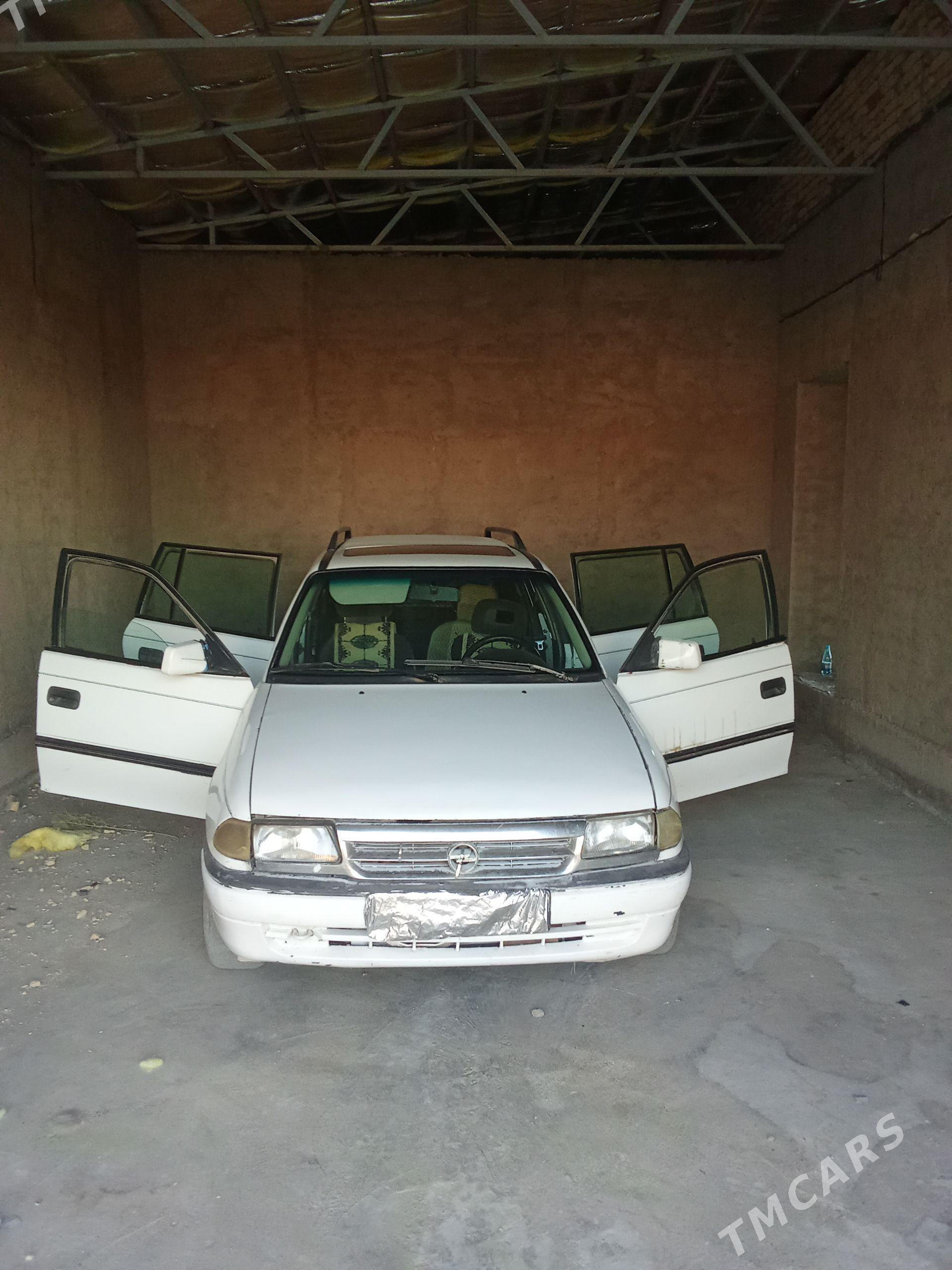 Opel Astra 1994 - 40 000 TMT - Boldumsaz - img 1