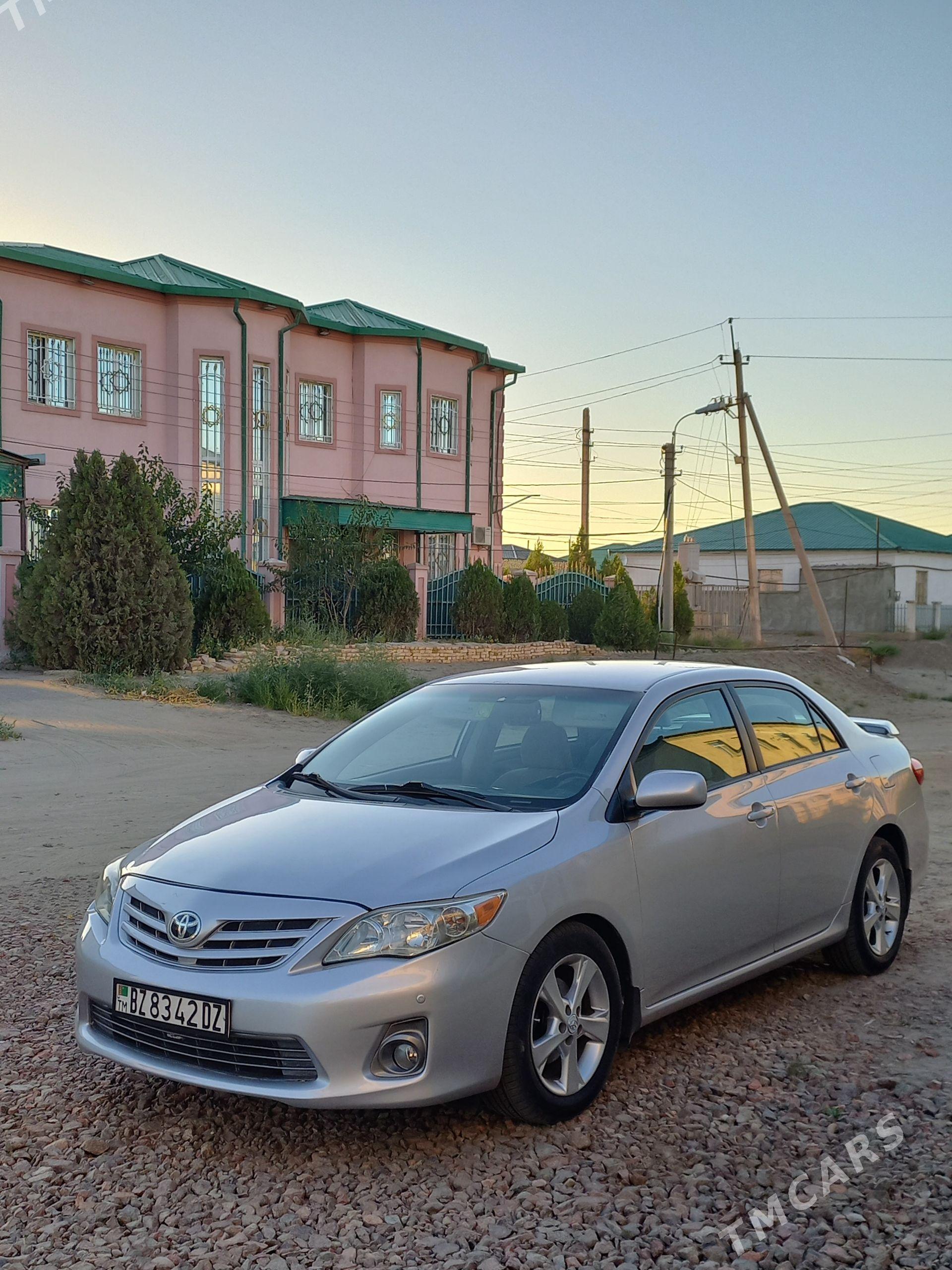 Toyota Corolla 2011 - 185 000 TMT - Дашогуз - img 1