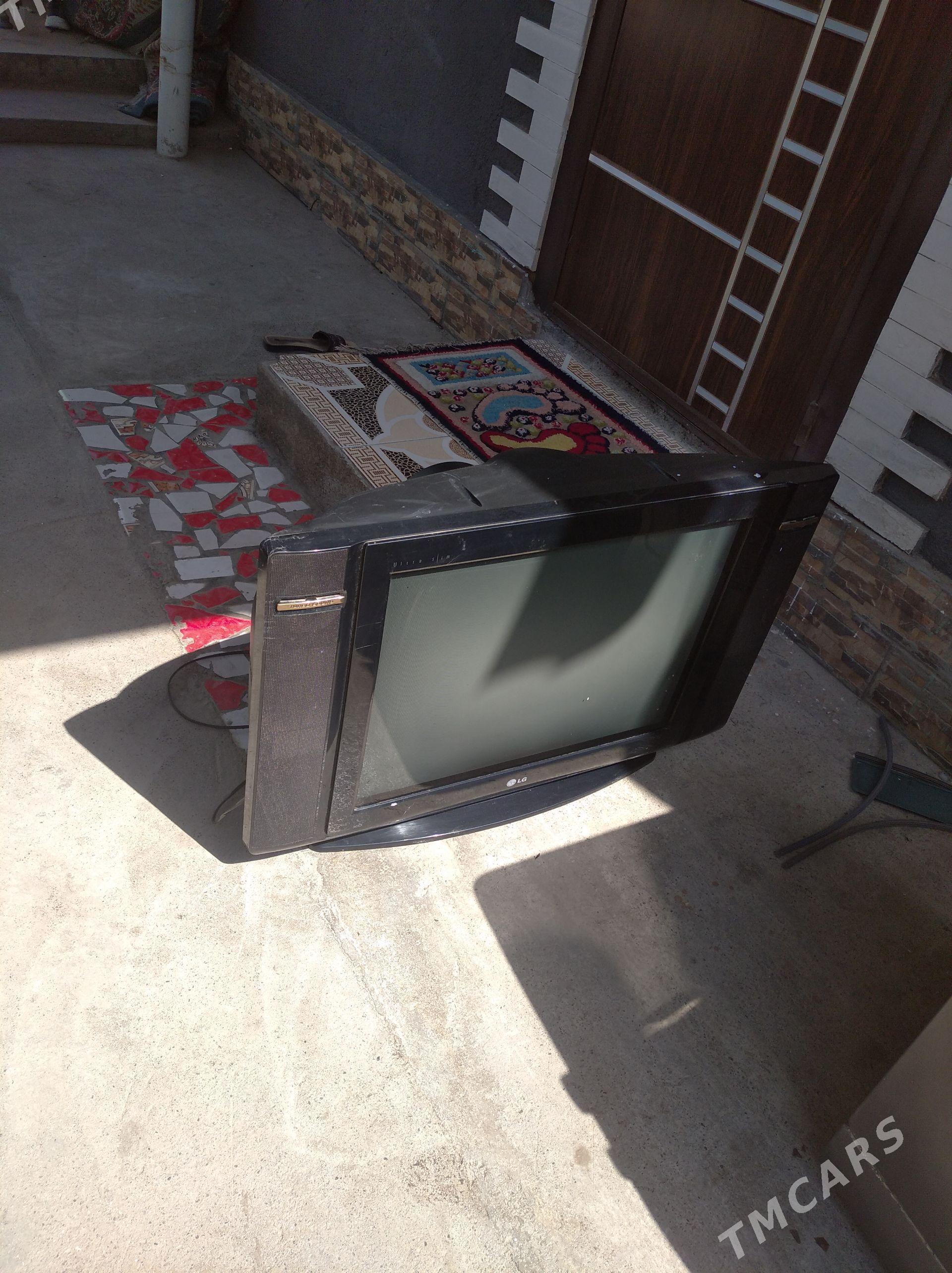 telewizor - Bedew - img 1
