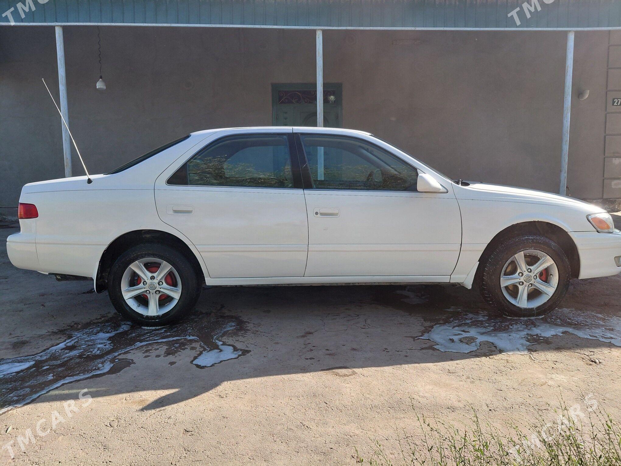 Toyota Camry 2000 - 160 000 TMT - Кёнеургенч - img 1
