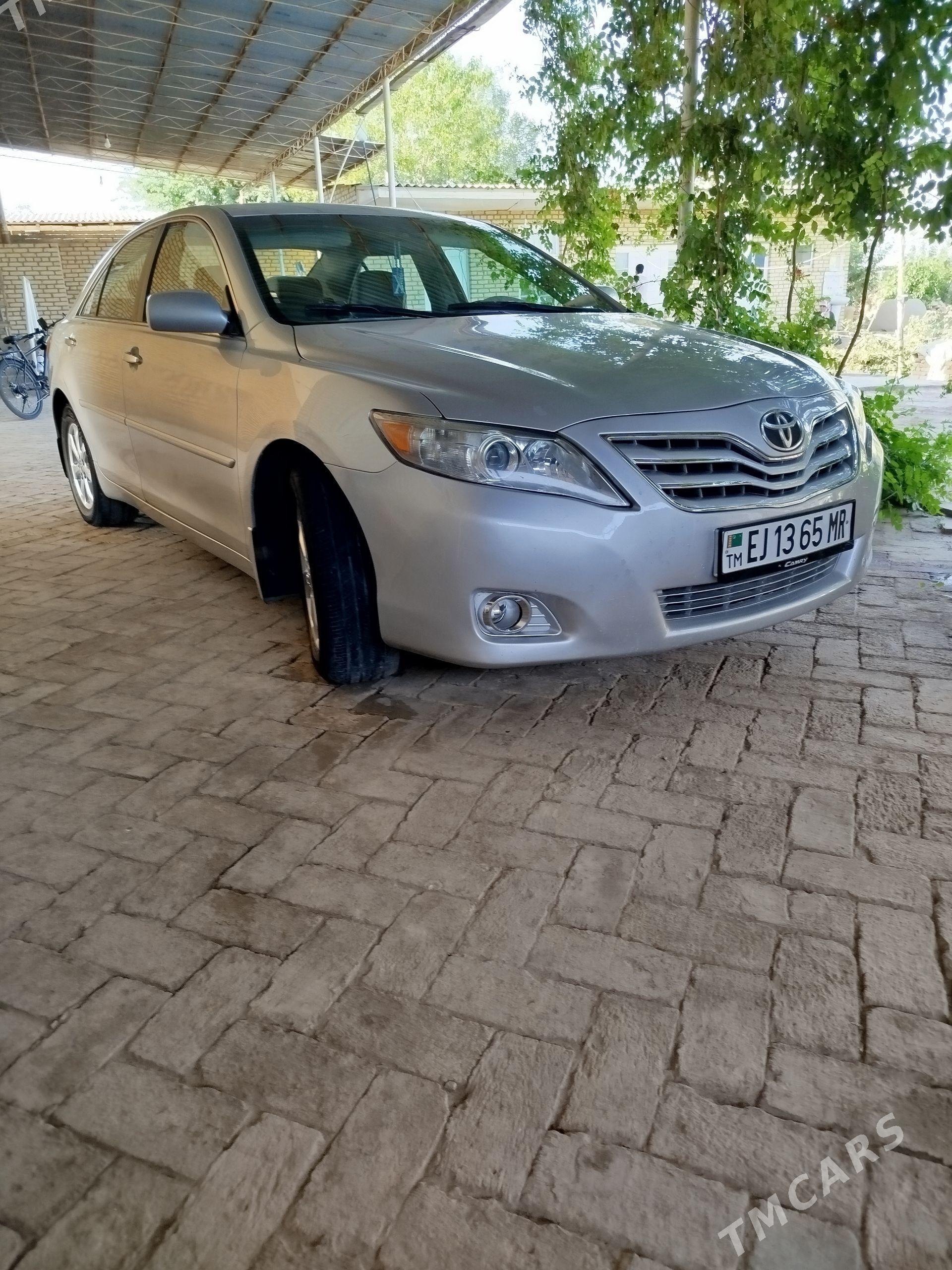 Toyota Camry 2010 - 220 000 TMT - Ёлётен - img 1