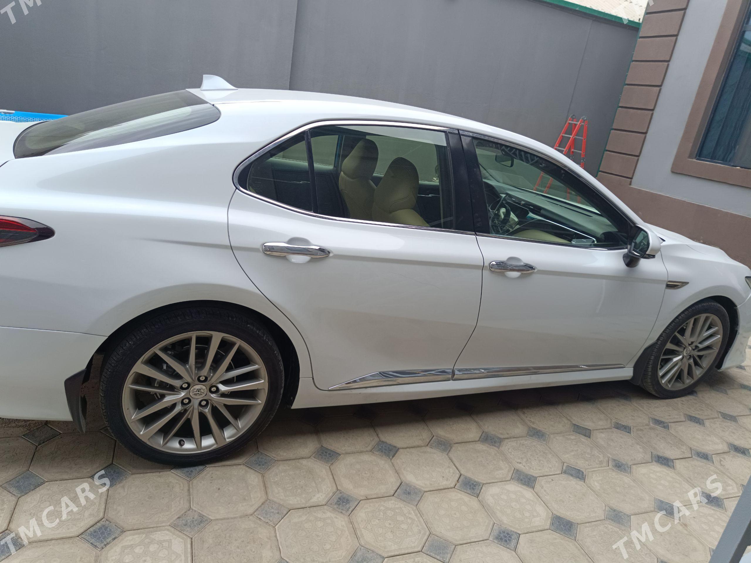 Toyota Camry 2018 - 280 000 TMT - Чоганлы - img 1