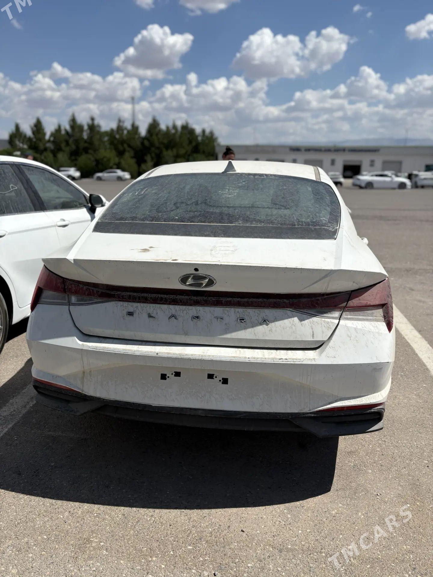 Hyundai Elantra 2023 - 250 000 TMT - Теджен - img 1