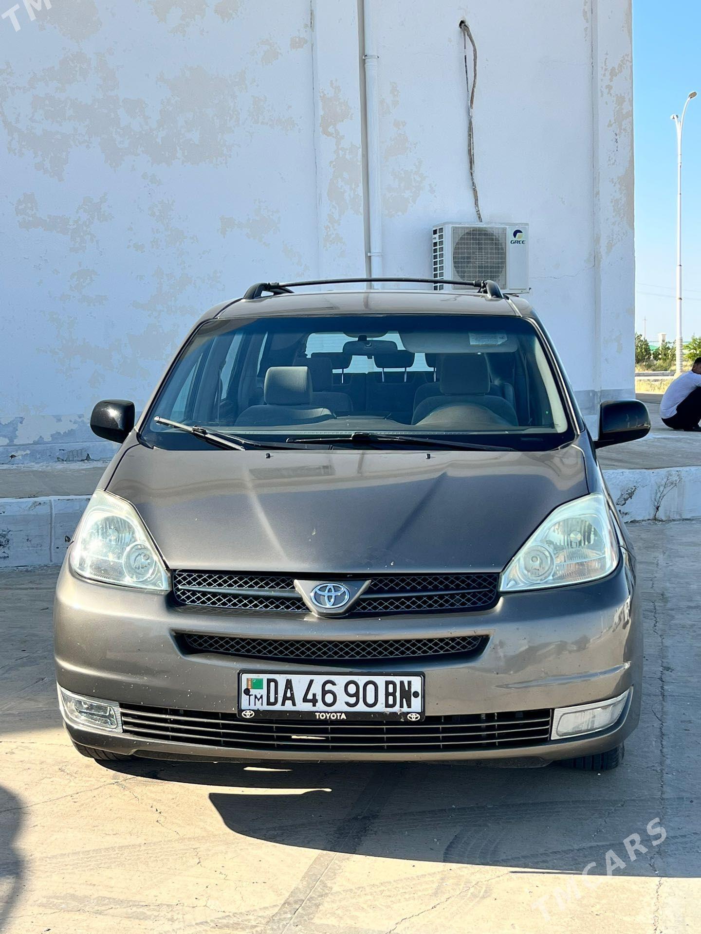 Toyota Sienna 2004 - 245 000 TMT - Гызыларбат - img 1