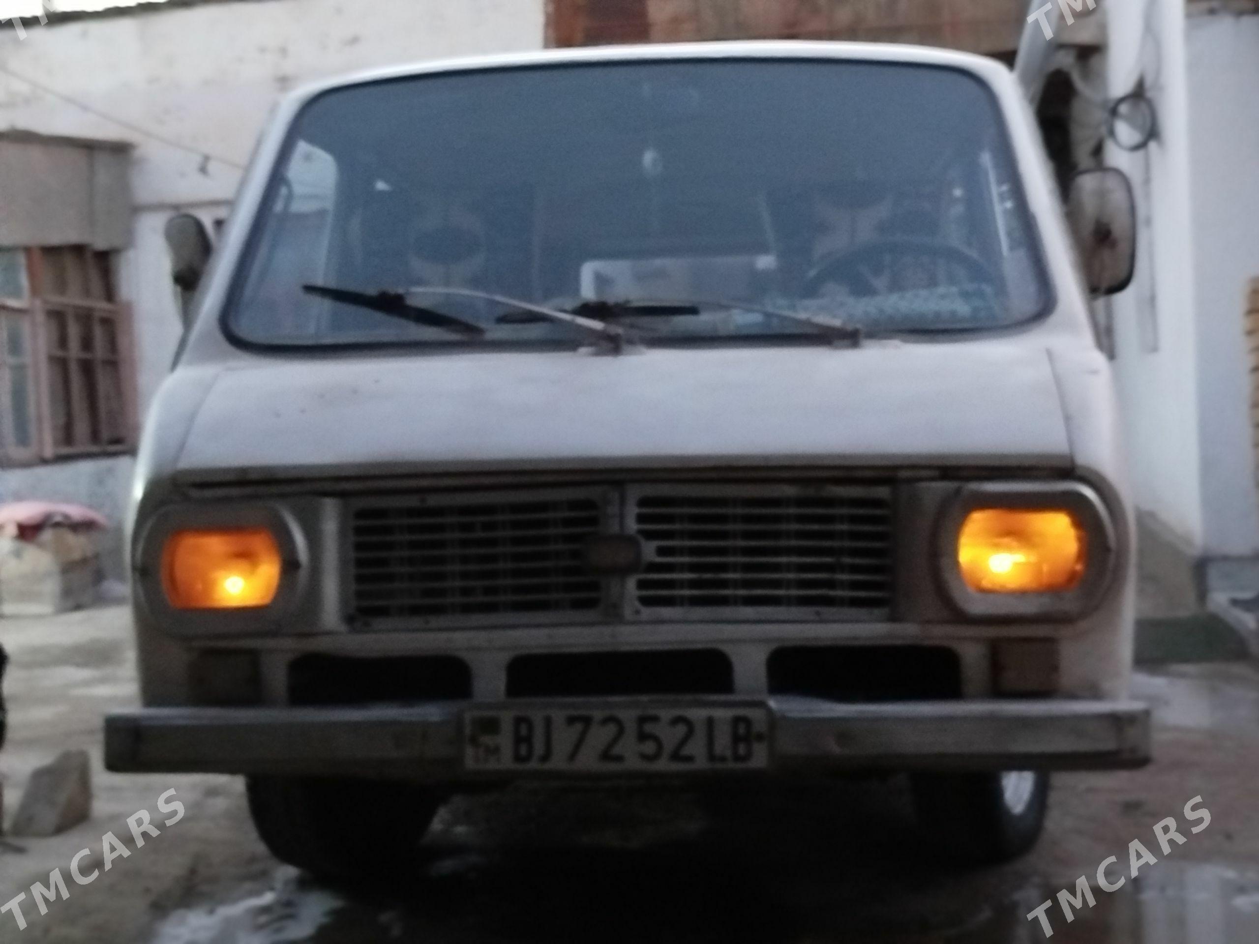 RAF Latvia 1990 - 25 000 TMT - Чарджоу - img 1