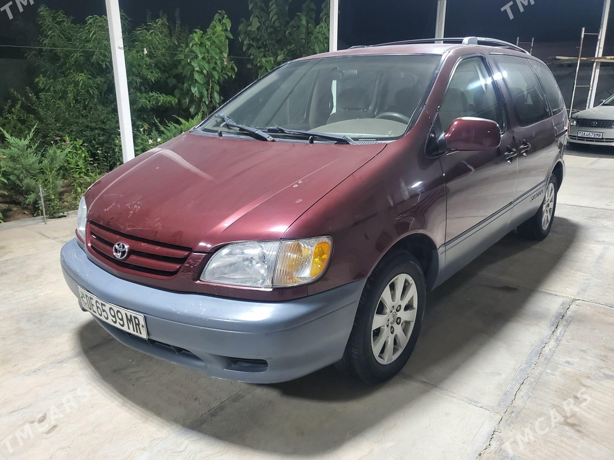 Toyota Sienna 2001 - 180 000 TMT - Мары - img 1
