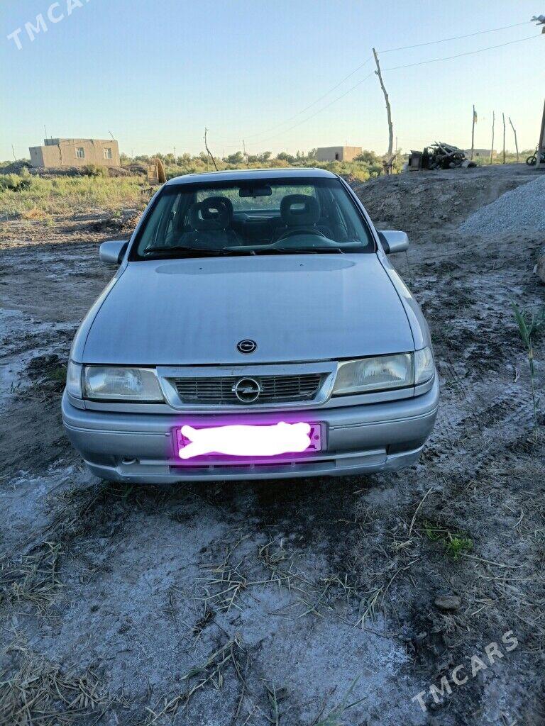 Opel Vectra 1991 - 55 000 TMT - Губадаг - img 1