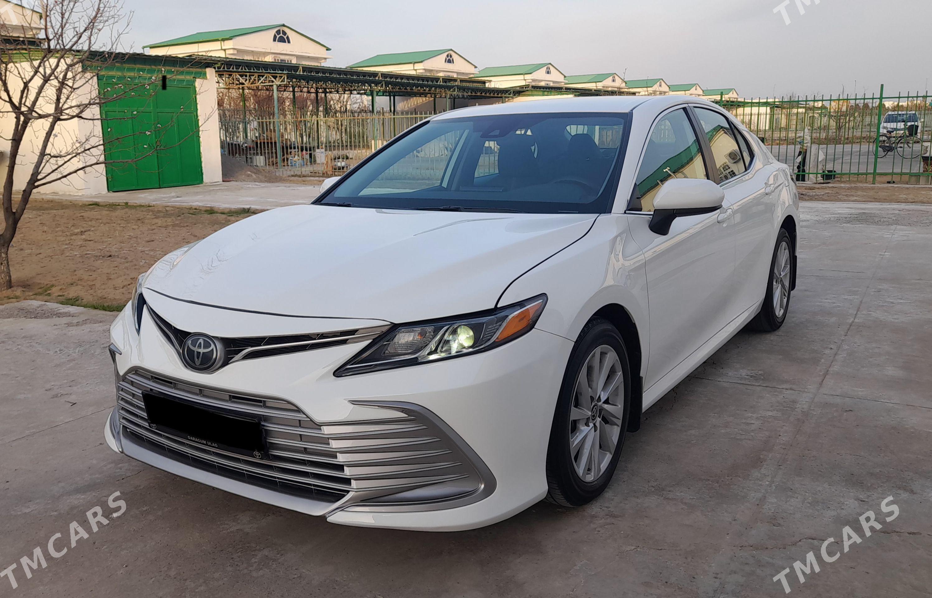 Toyota Camry 2023 - 357 000 TMT - Gökje - img 1