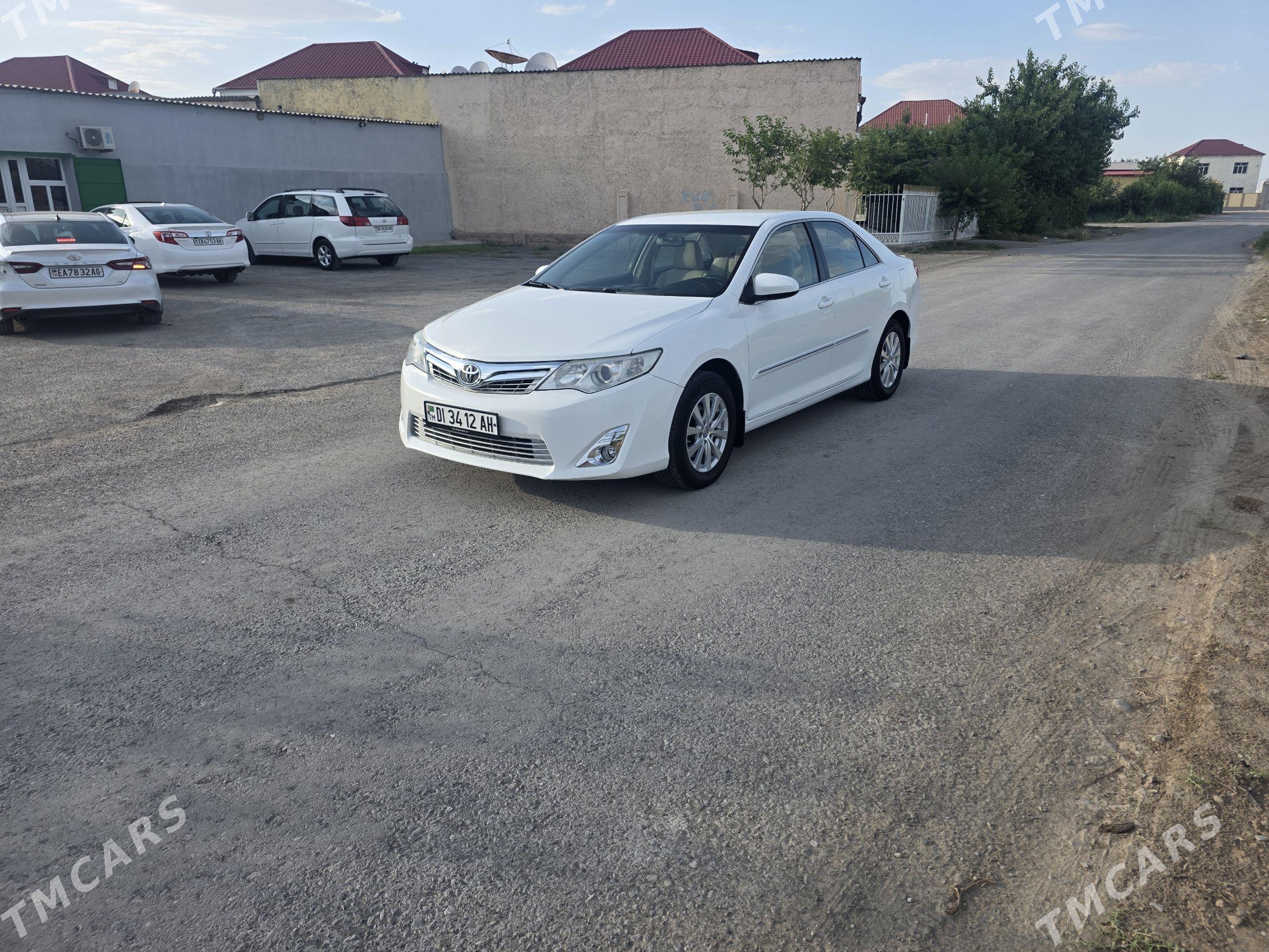 Toyota Camry 2013 - 230 000 TMT - Çoganly - img 1