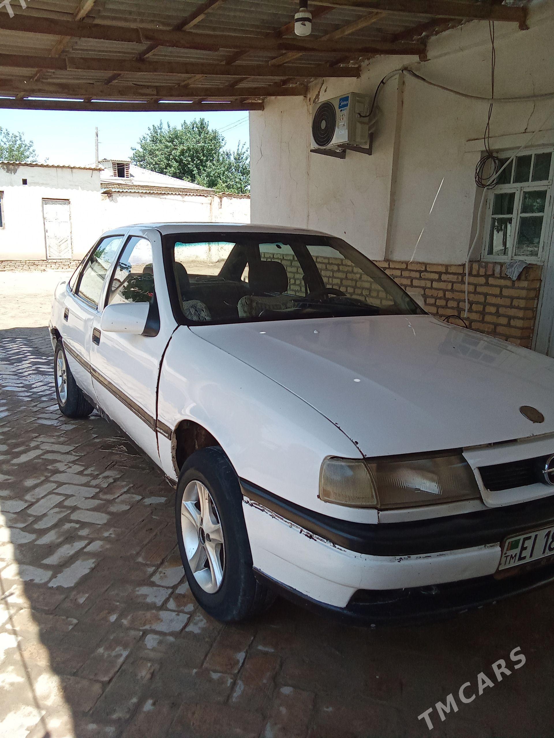 Opel Vectra 1989 - 28 000 TMT - Ýolöten - img 1