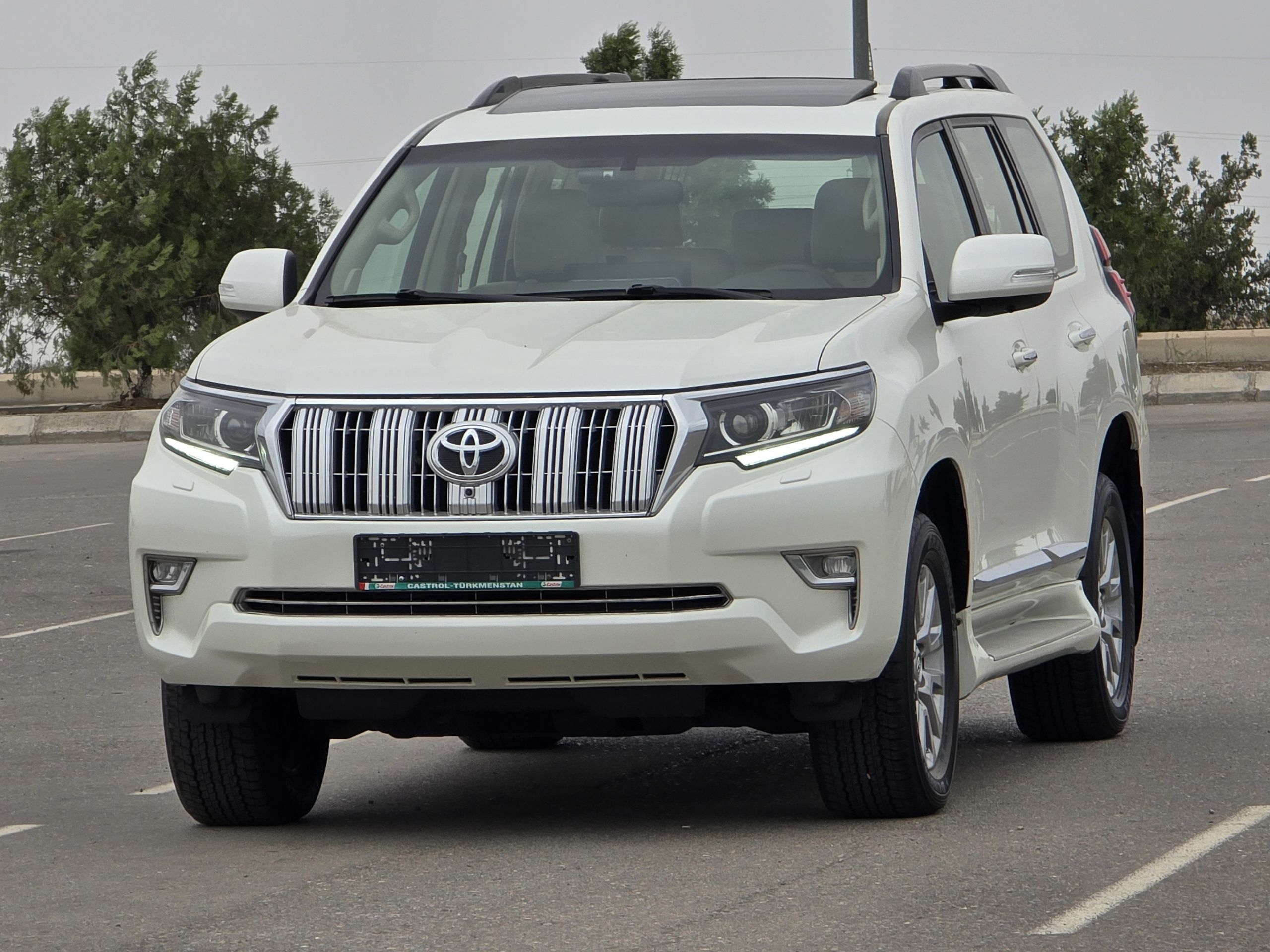 Toyota Land Cruiser Prado 2019 - 868 000 TMT - "Altyn Asyr" Gündogar bazary (Jygyllyk) - img 1