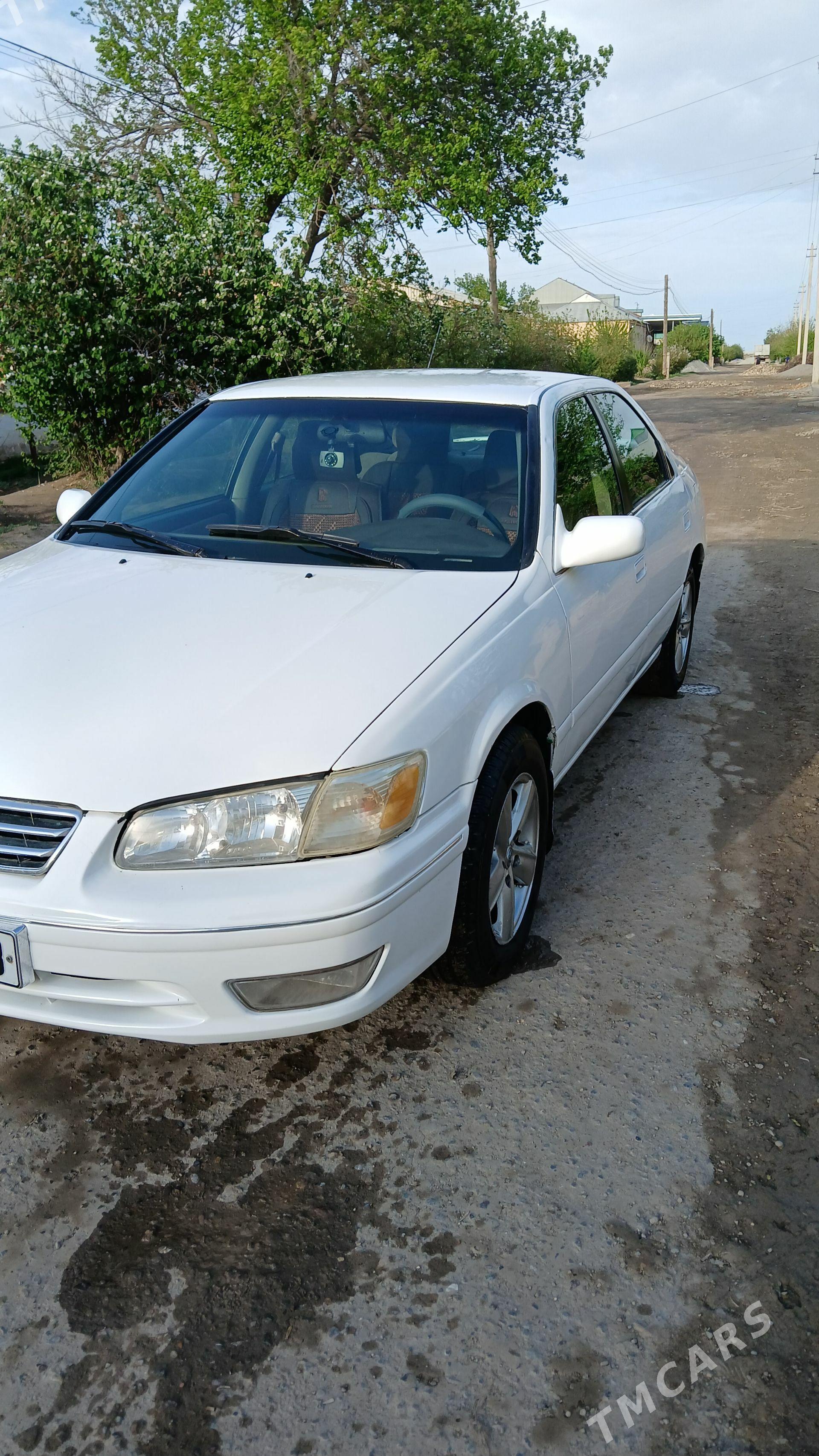 Toyota Camry 1999 - 145 000 TMT - Сакар - img 1
