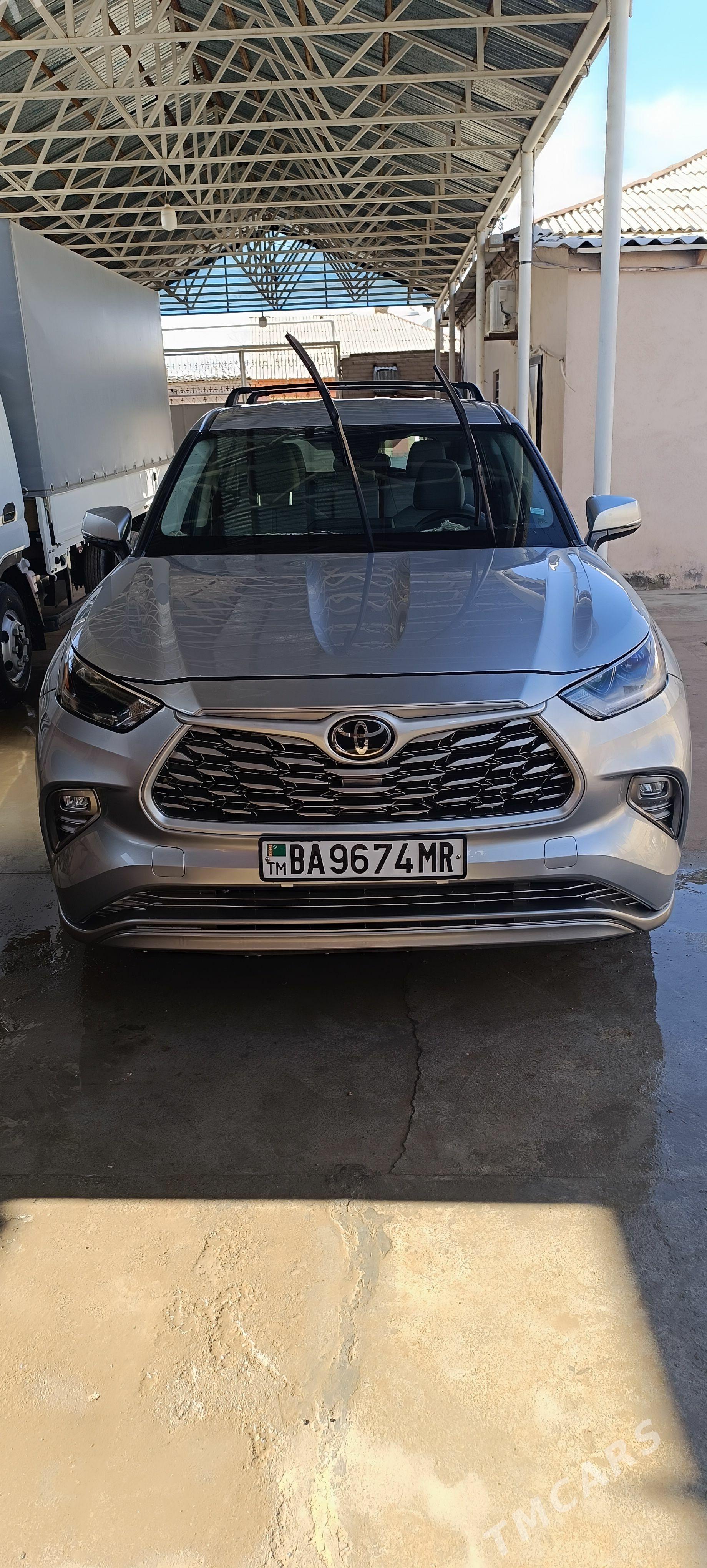 Toyota Highlander 2022 - 600 000 TMT - Baýramaly - img 1