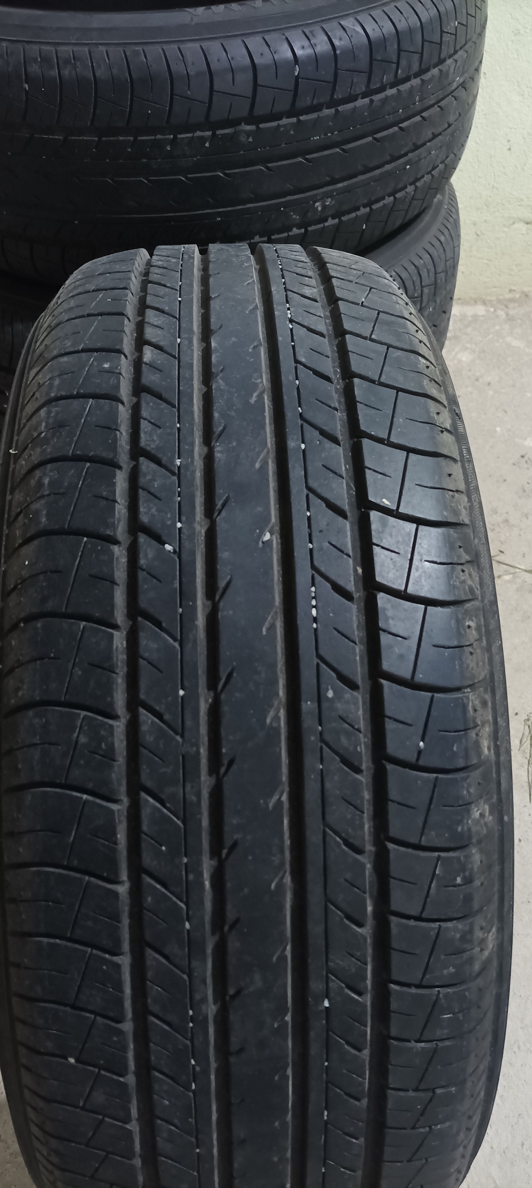Yokahama teker 215.55.17 2 000 TMT - Анев - img 1