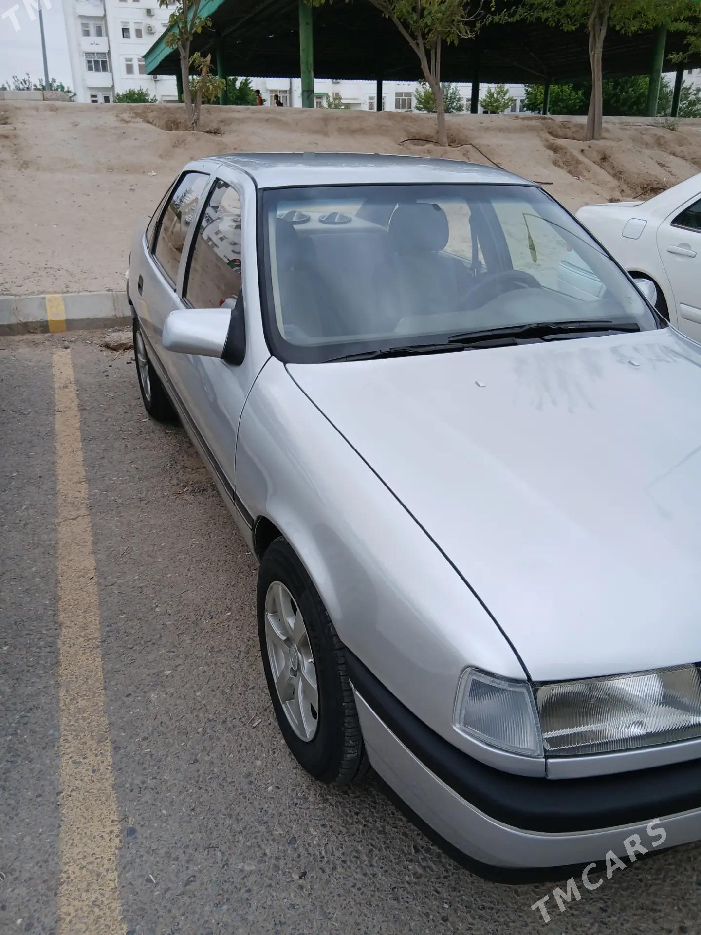 Opel Vectra 1991 - 35 000 TMT - Parahat 8 - img 1