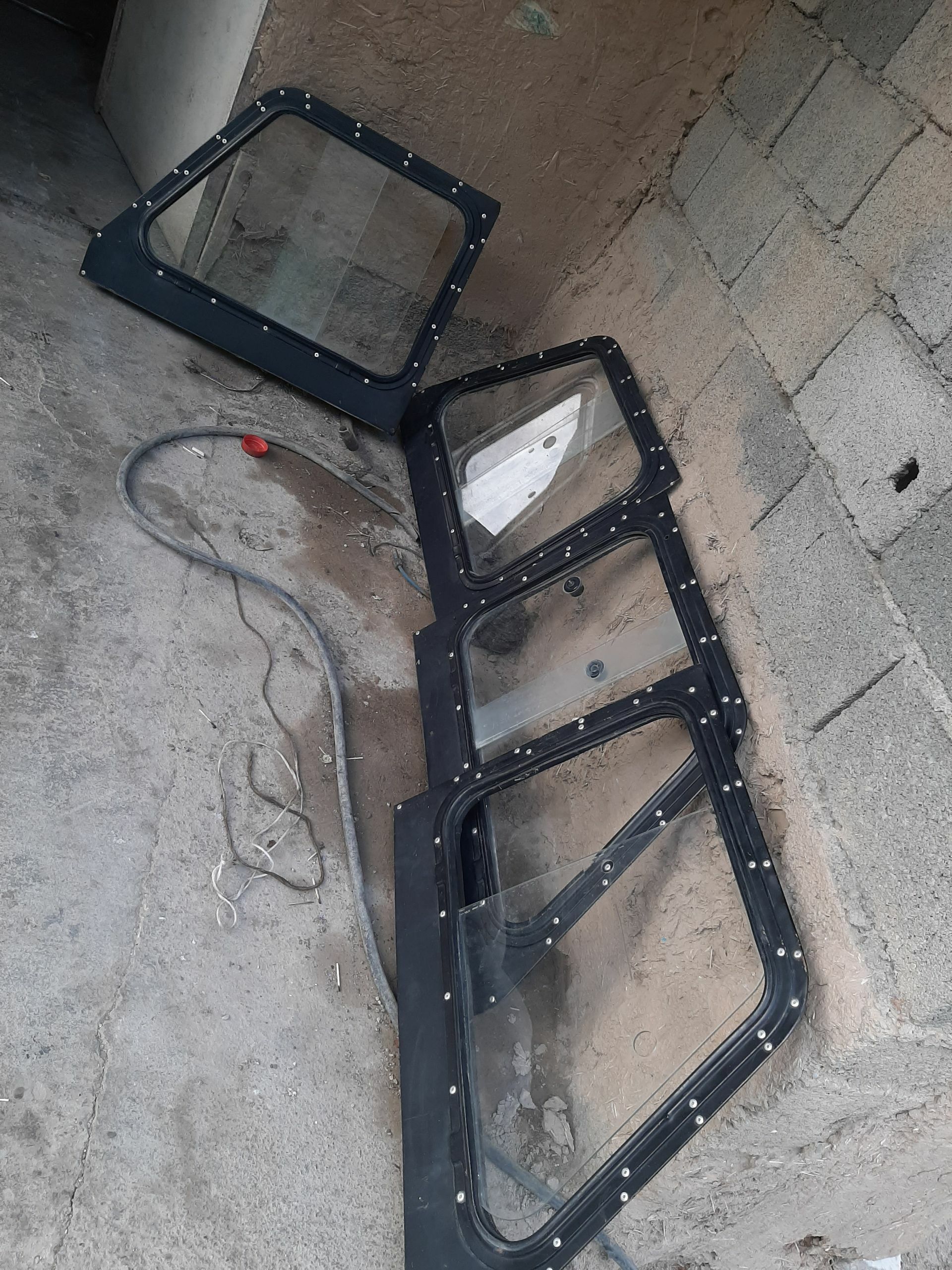 uaz aýna sirme 469 5 000 TMT - Bäherden - img 1