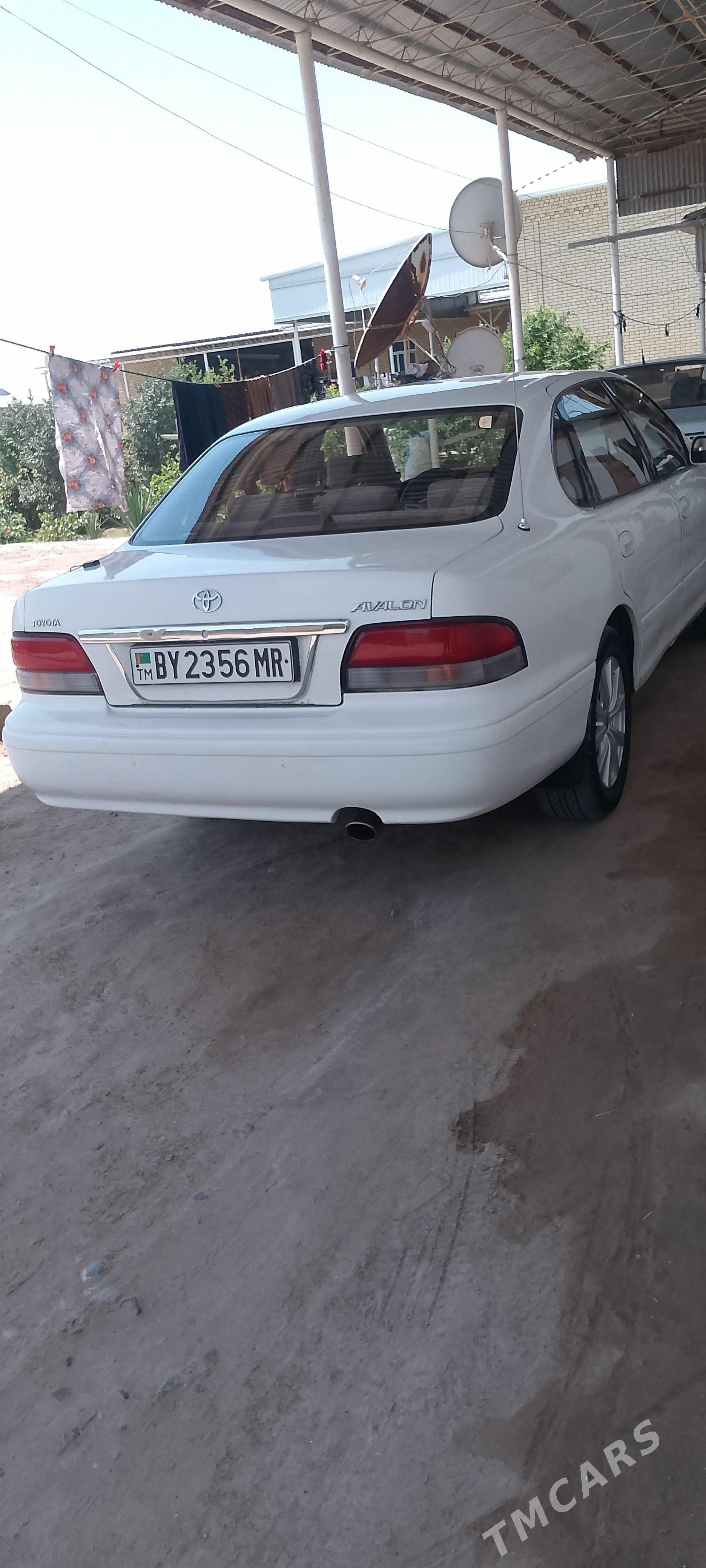 Toyota Avalon 1996 - 130 000 TMT - Сакарчага - img 1
