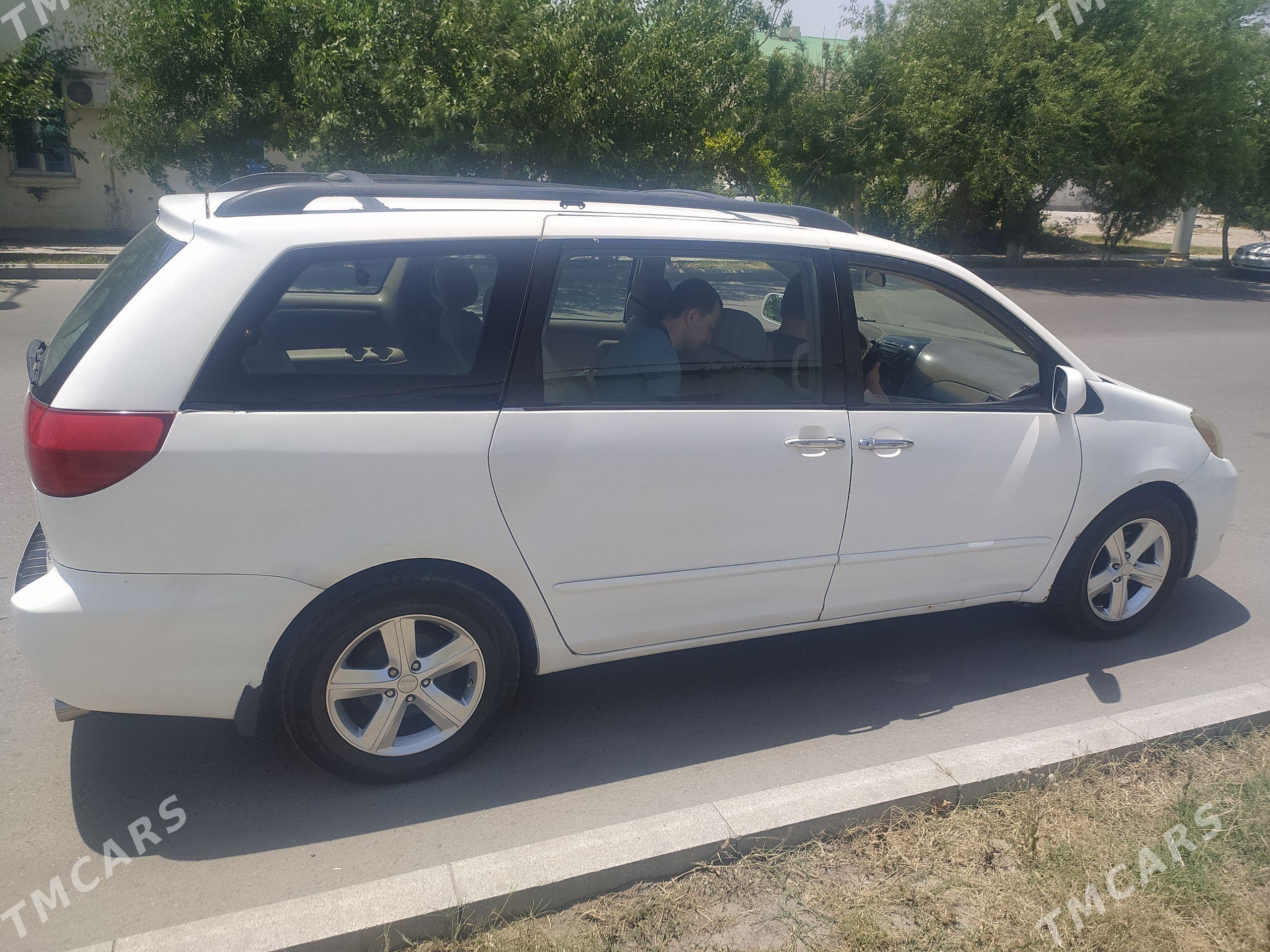 Toyota Sienna 2004 - 190 000 TMT - Ашхабад - img 1