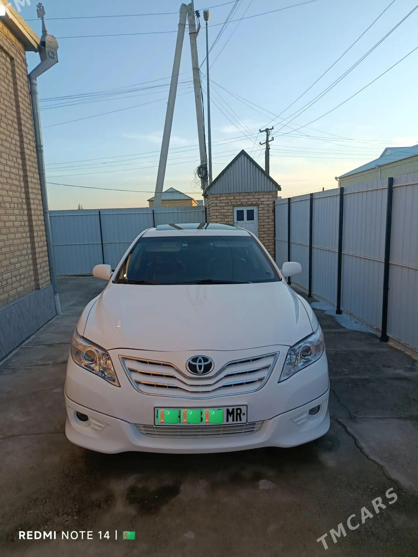 Toyota Camry 2011 - 230 000 TMT - Мары - img 1