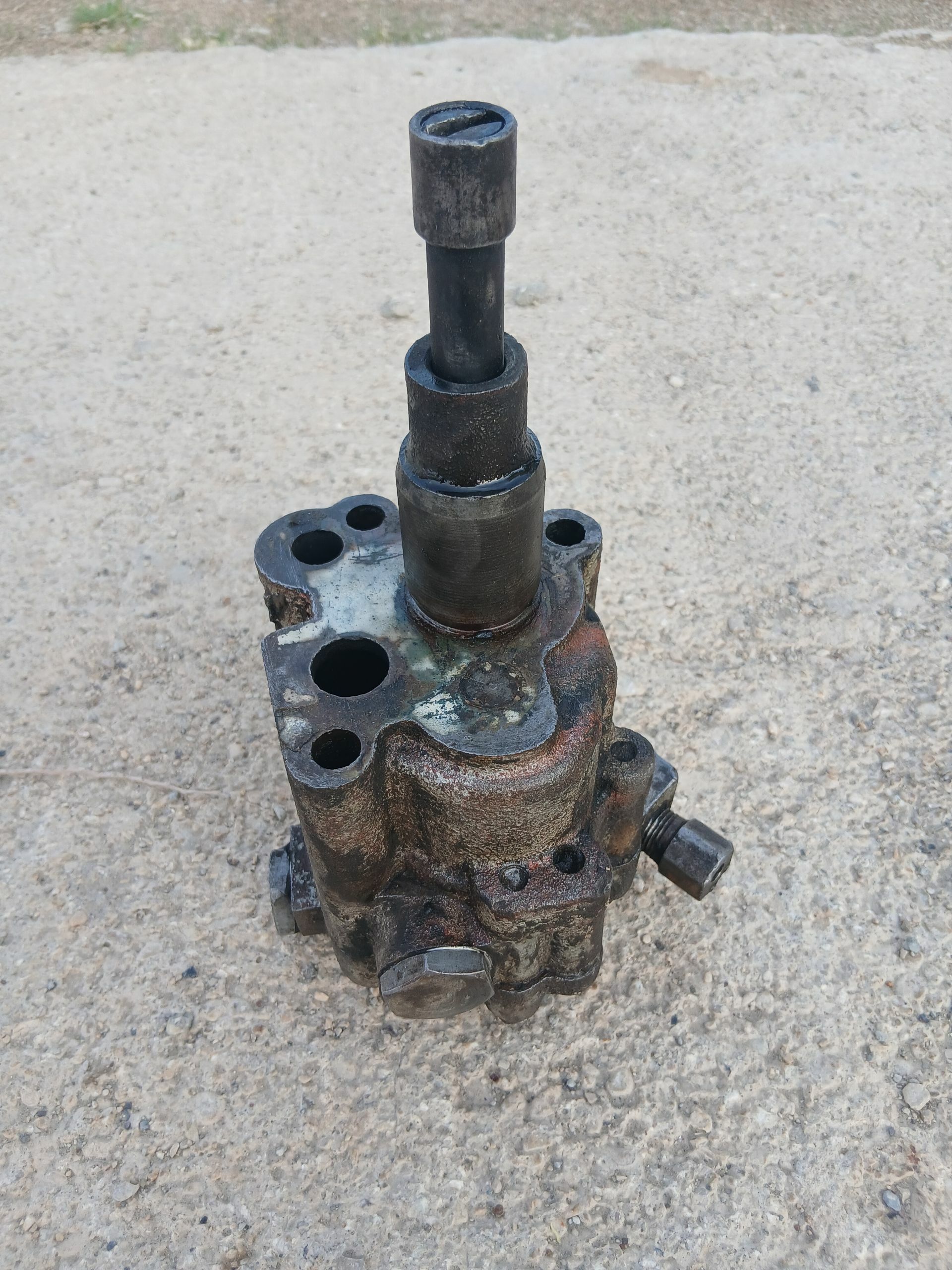 maslenni nasos zil 130 400 TMT - Balkanabat - img 1