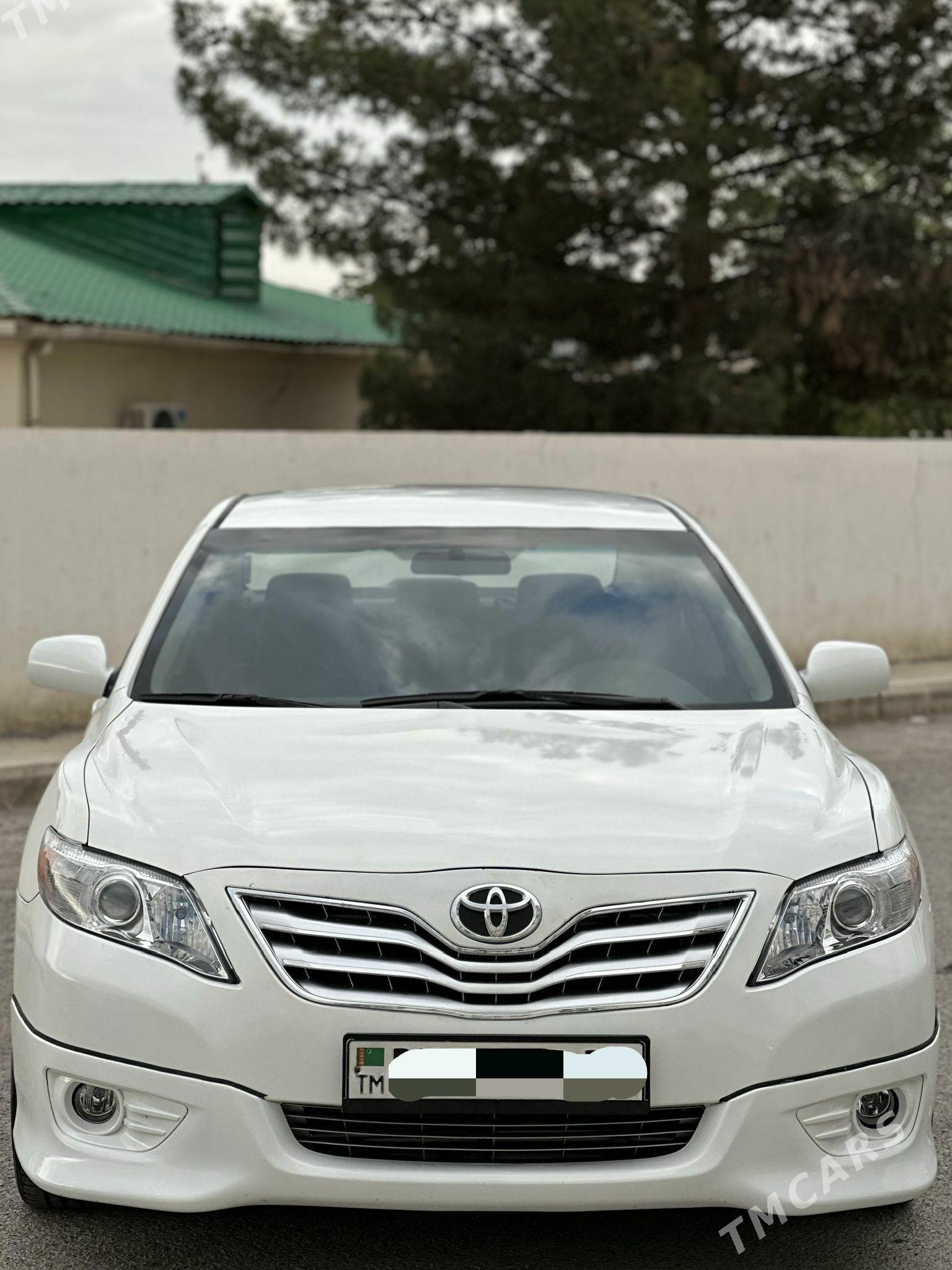 Toyota Camry 2009 - 230 000 TMT - Теджен - img 1