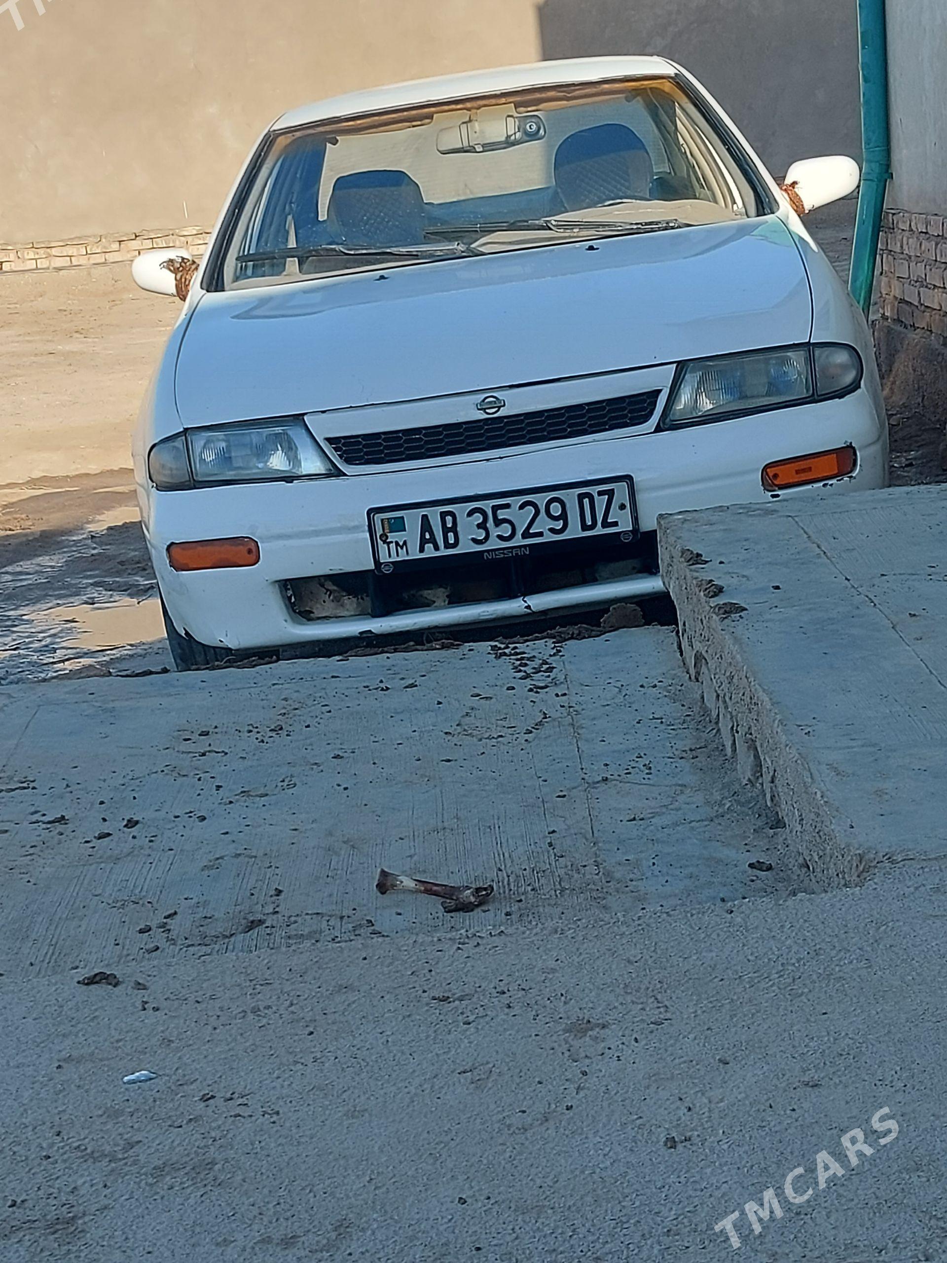 Nissan Bluebird 1994 - 32 000 TMT - Шабатский этрап - img 1