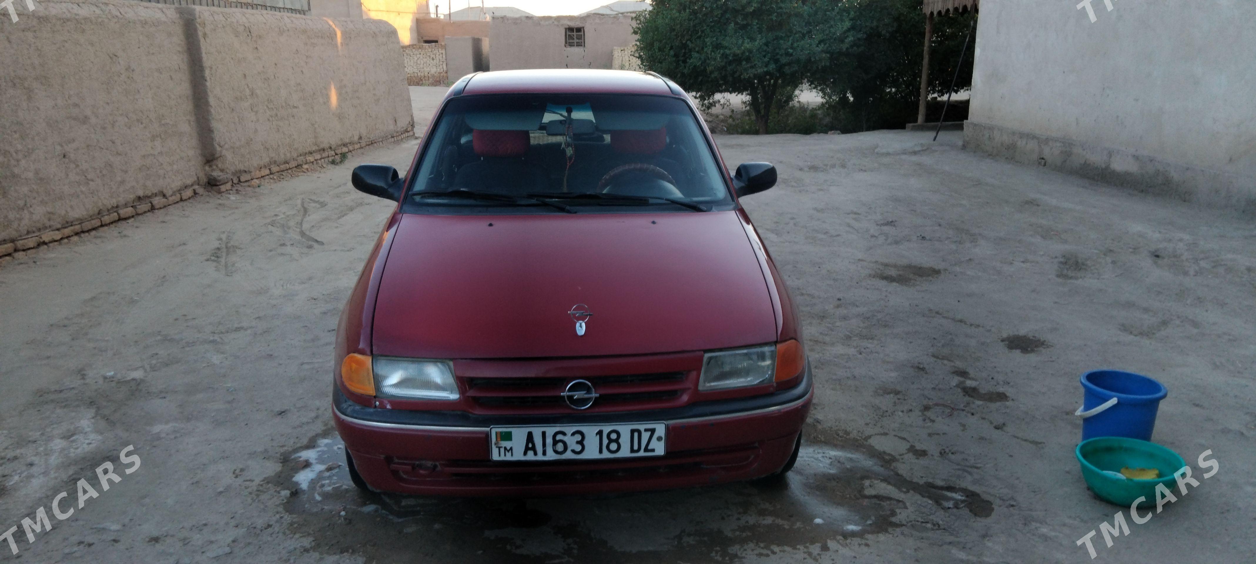 Opel Astra 1992 - 35 000 TMT - Gurbansoltan Eje - img 1