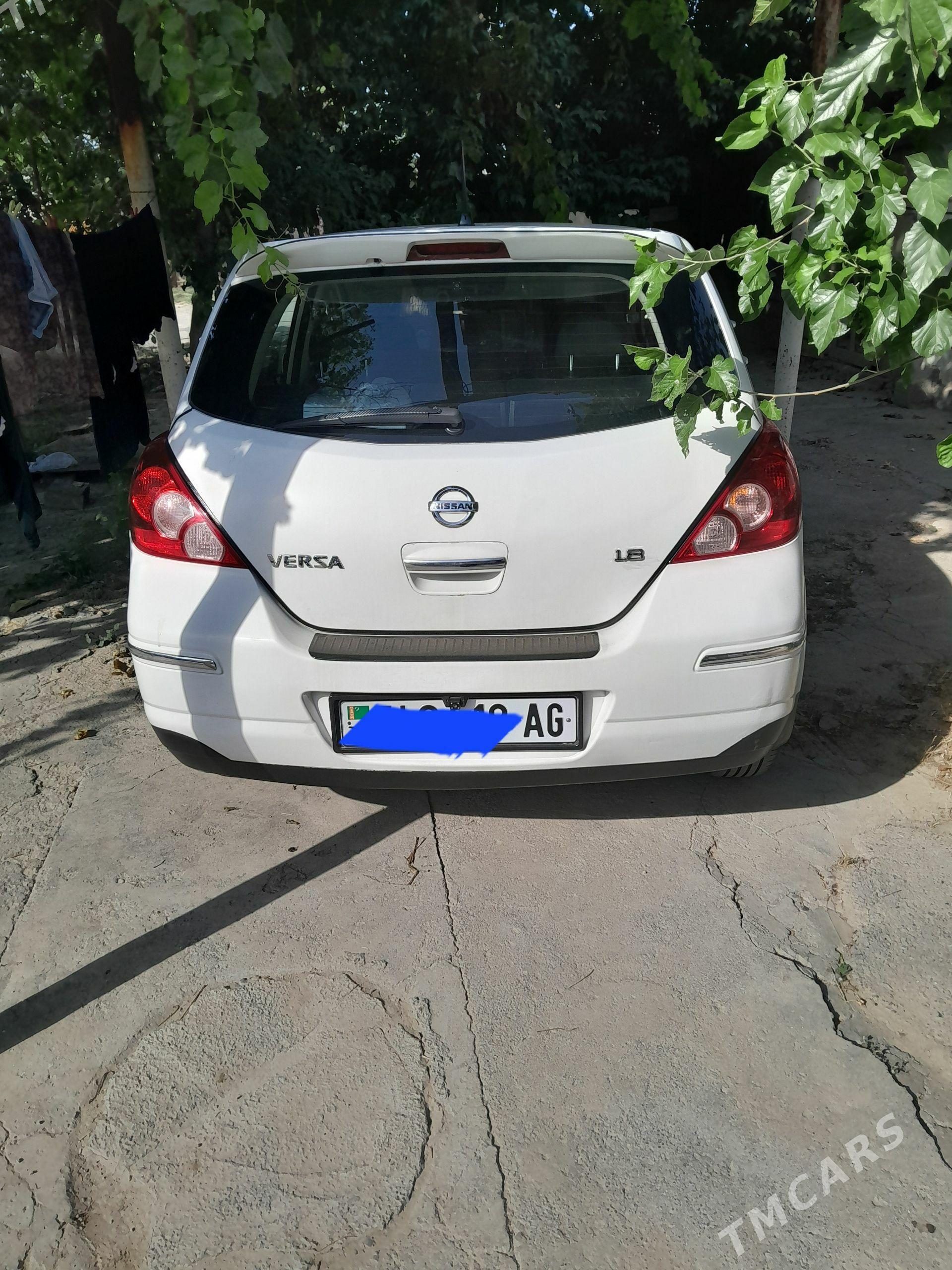 Nissan Versa 2010 - 138 000 TMT - Ашхабад - img 1